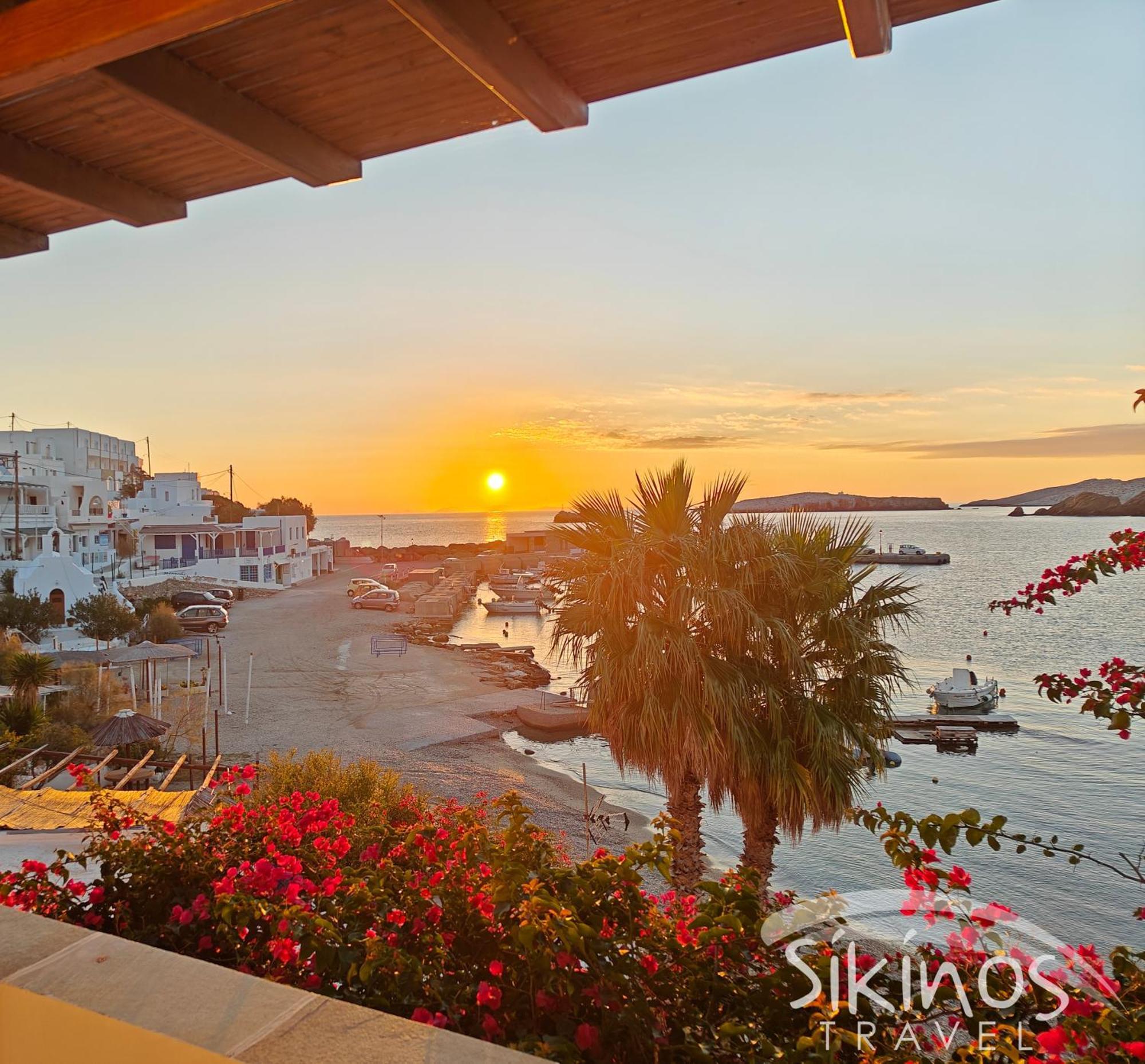 Beachfront Cycladic House Holiday home *