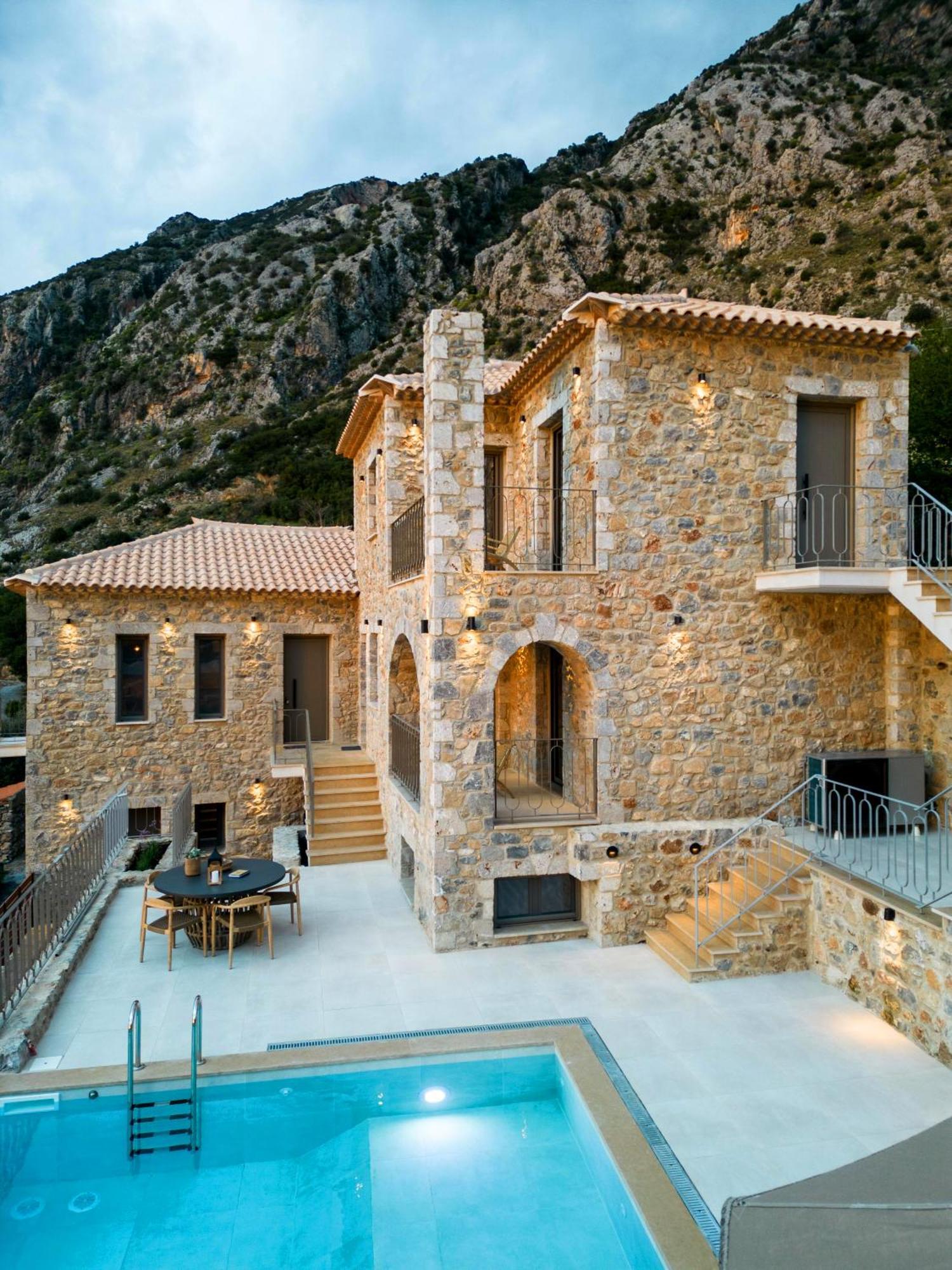 Orithyia Prime Living Villa *