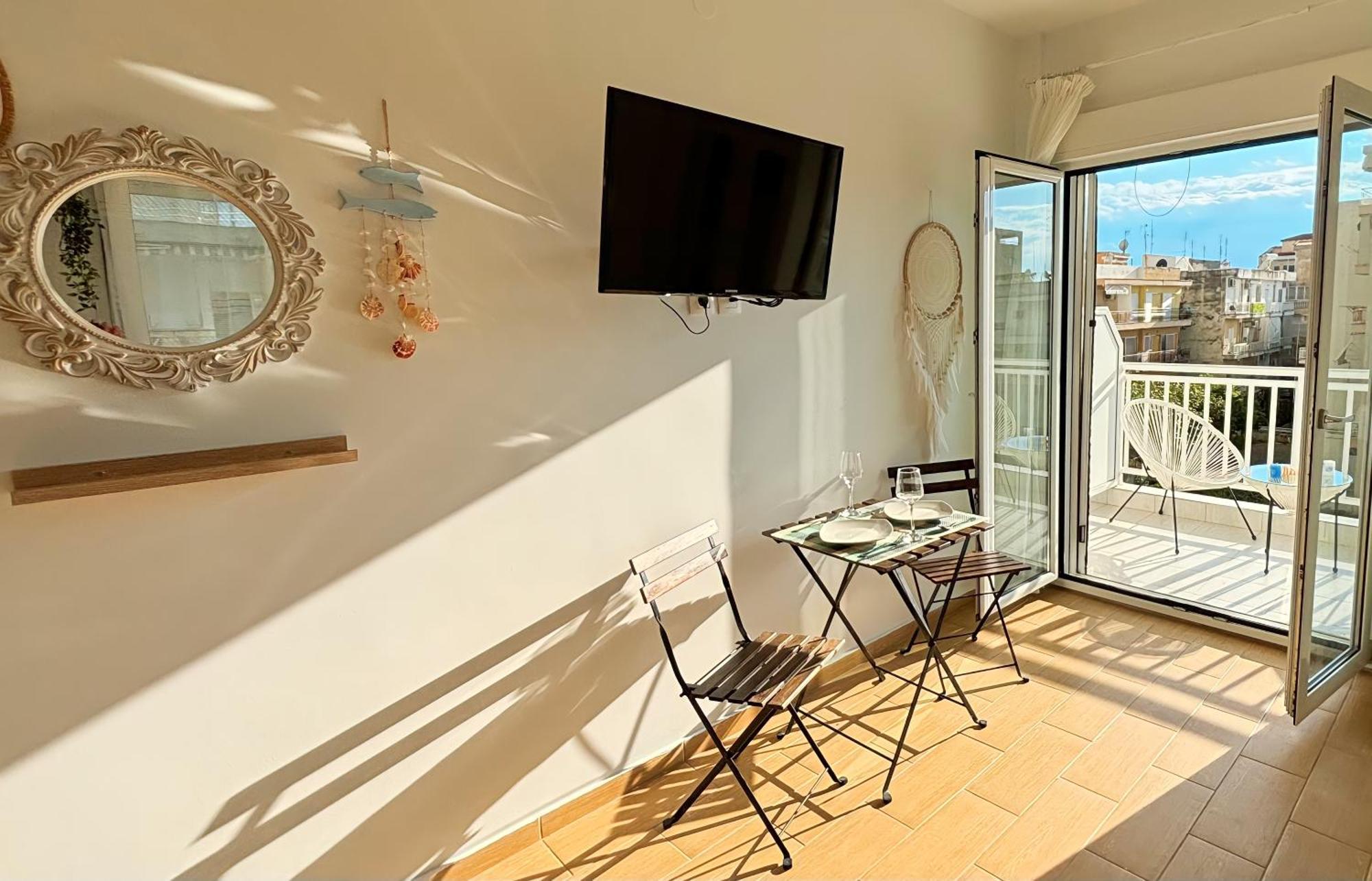 Minu Sonniges In Direkter Strandnaehe, Schnelles Internet, Freies Parken, Nahe Flughafen Apartment *