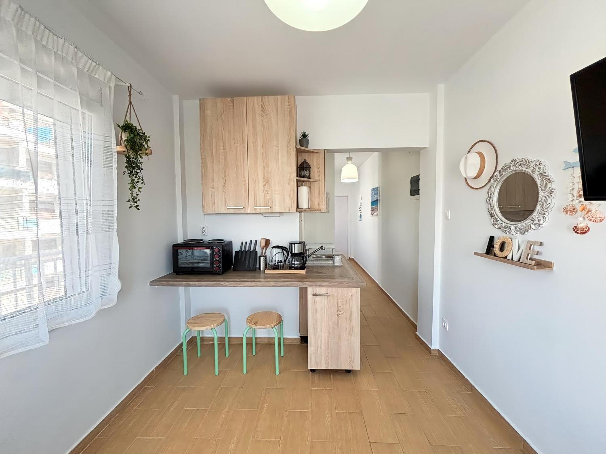 Apartment Minu Sonniges In Direkter Strandnaehe, Schnelles Internet, Freies Parken, Nahe Flughafen