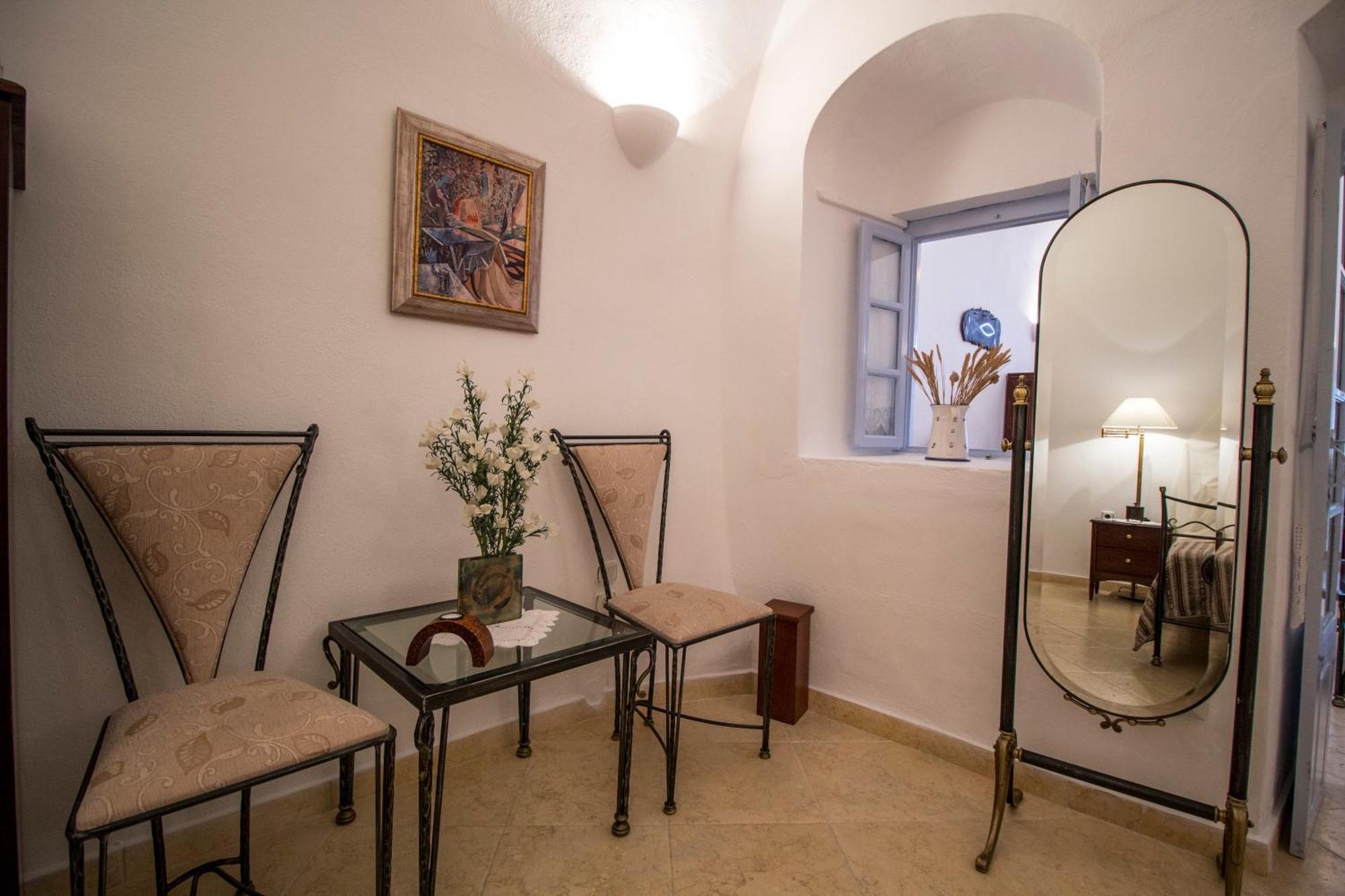 Lithies Traditional Homes Hotel Firostefani