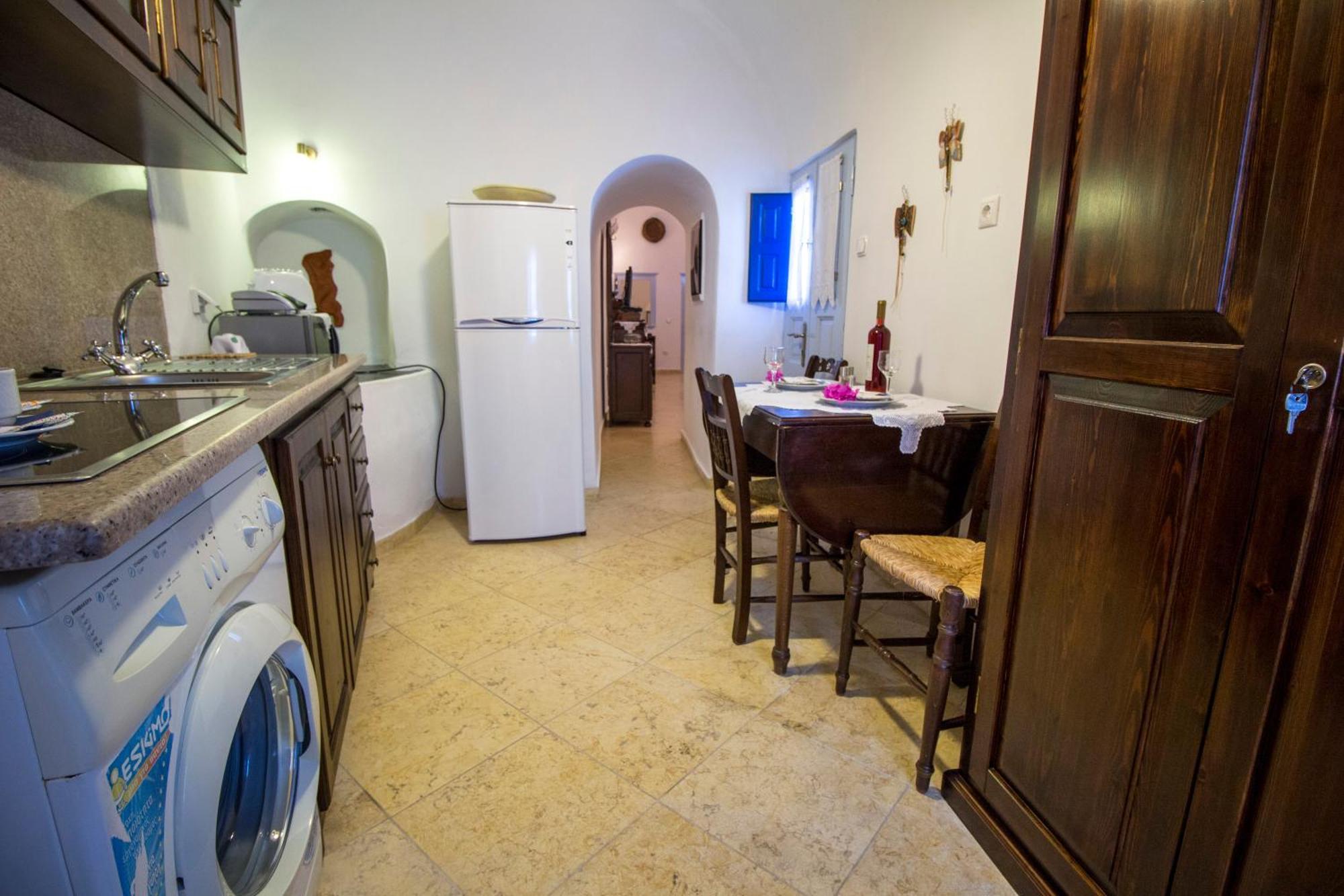 Hotel Lithies Traditional Homes
