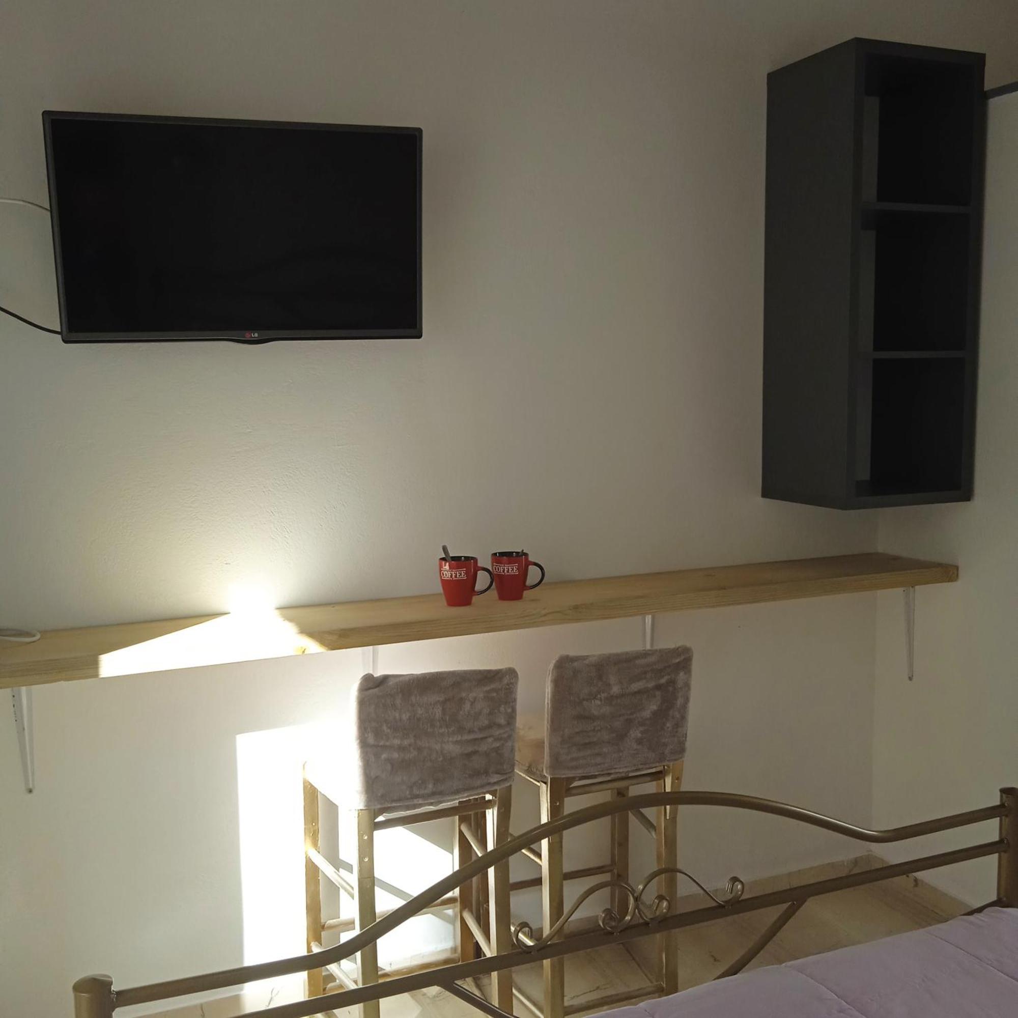 The Aparthotel Perissa (Santorini)