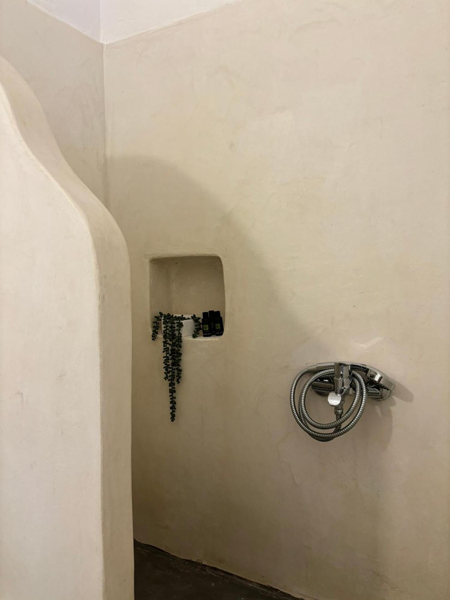 Magginas * Parikia (Paros)