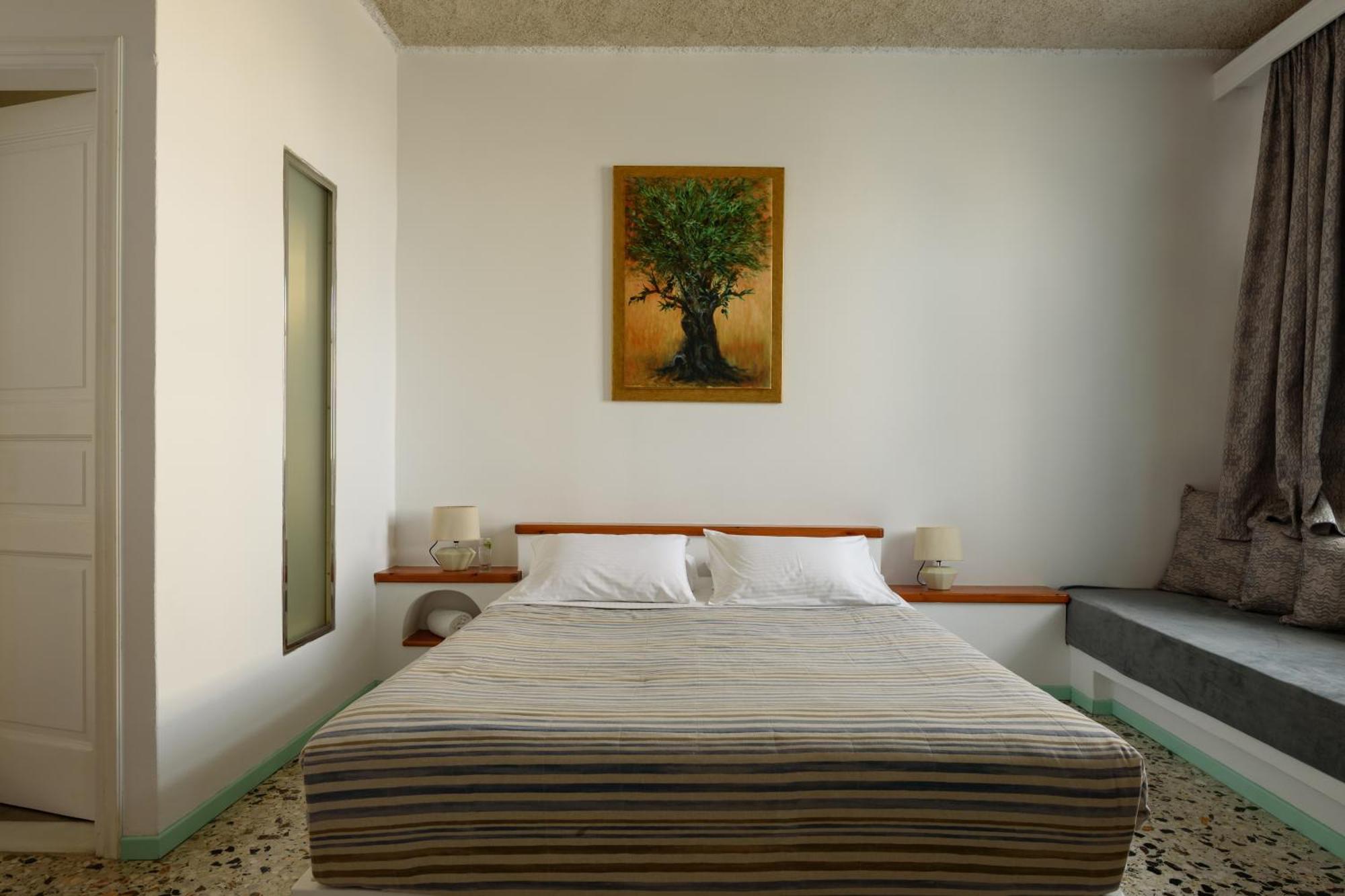 Aparthotel Vallas &