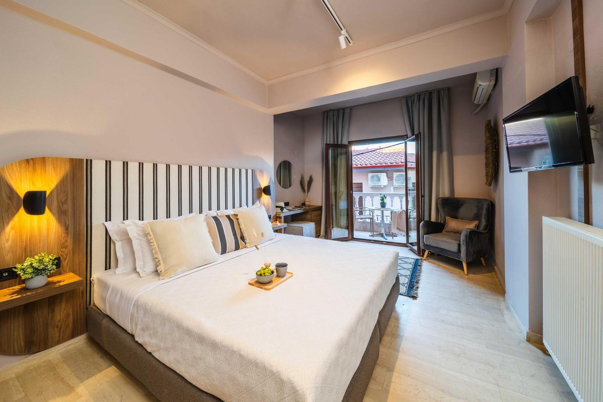 Casa Blue Hotel, Philian And 3* Skiathos Town