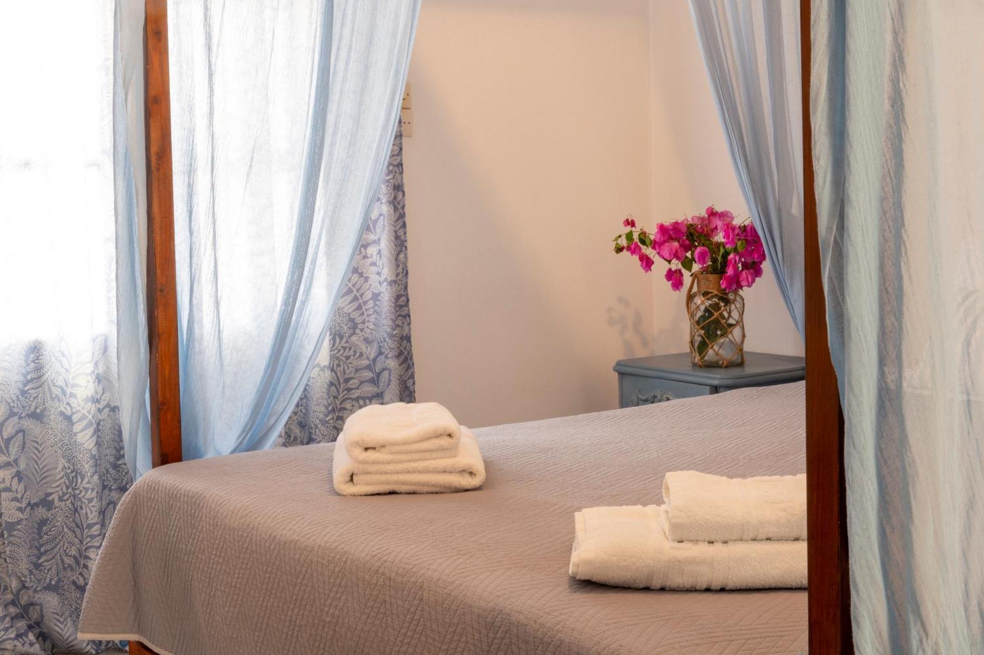 Irene Leros Aparthotel 2*