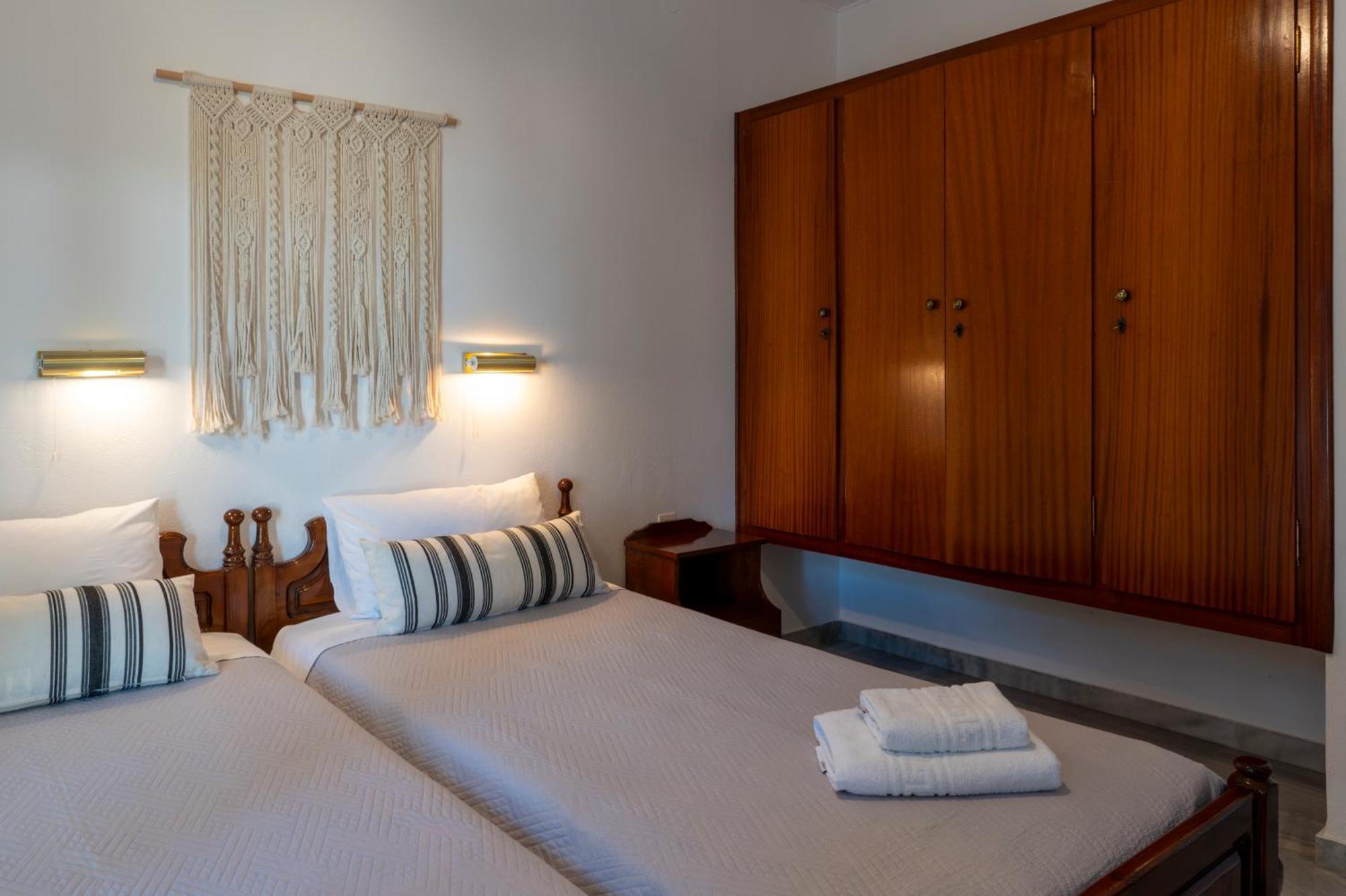 Irene Leros Aparthotel 2*