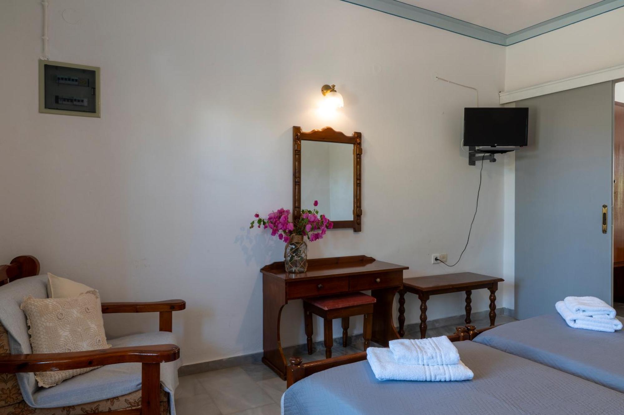Irene Leros Aparthotel