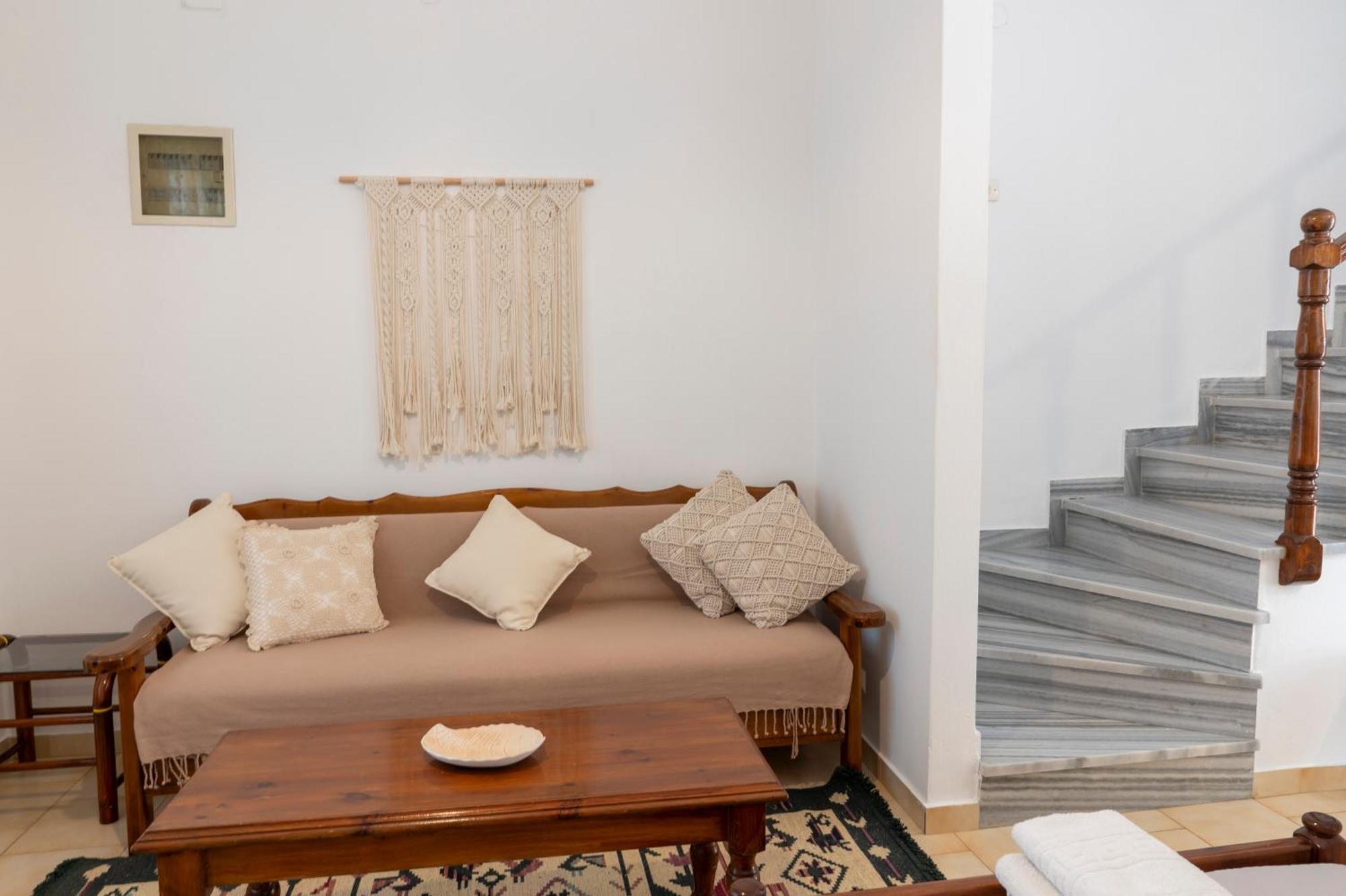Aparthotel Irene Leros 2*