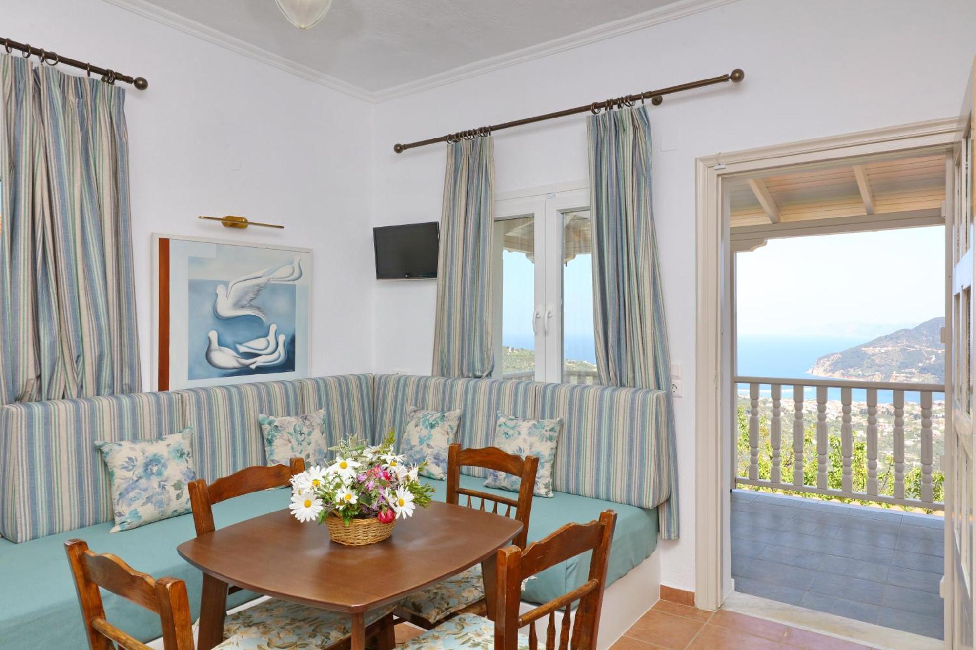 Liagka * Skopelos Town