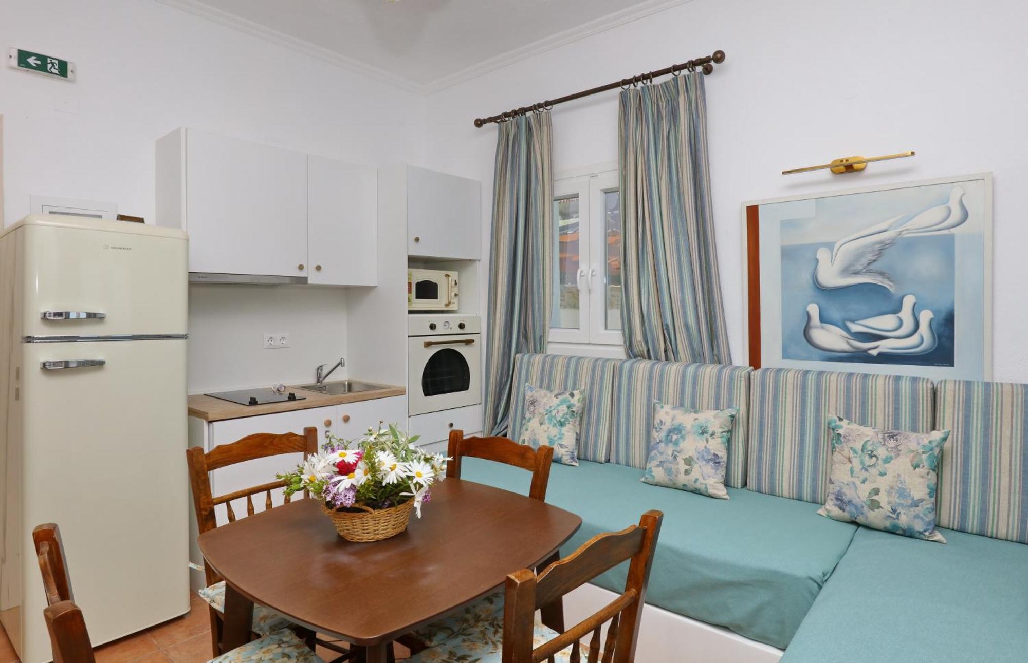 Liagka Skopelos Town