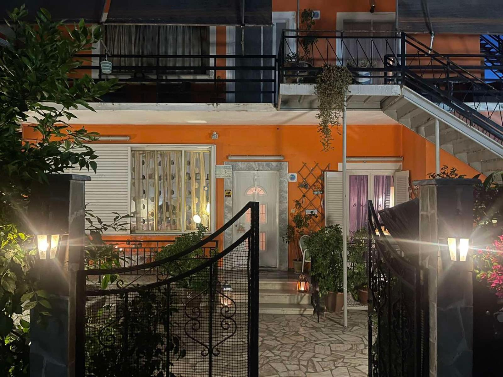 Pislis Guest house