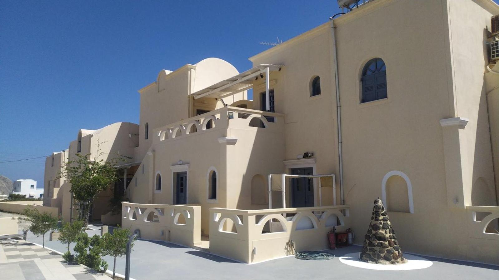 Aparthotel Leon Lux 3*