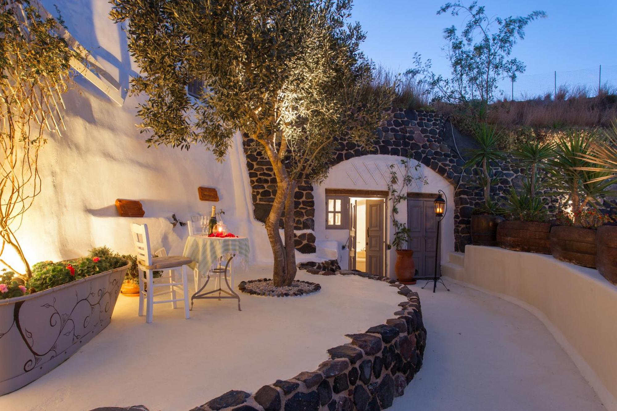 Villa The Winery Estate Megalochori (Santorini)