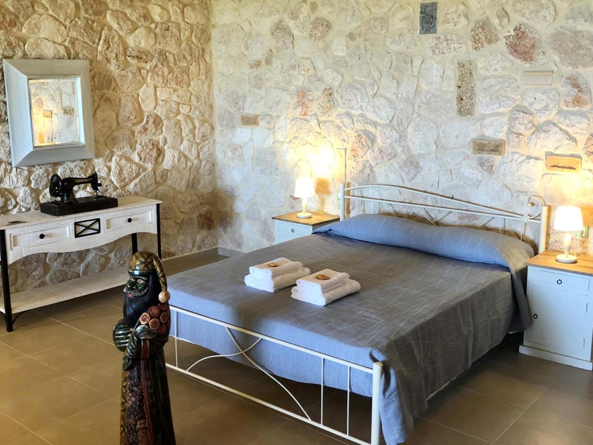 Apartment Sarantos Pool Lakithra