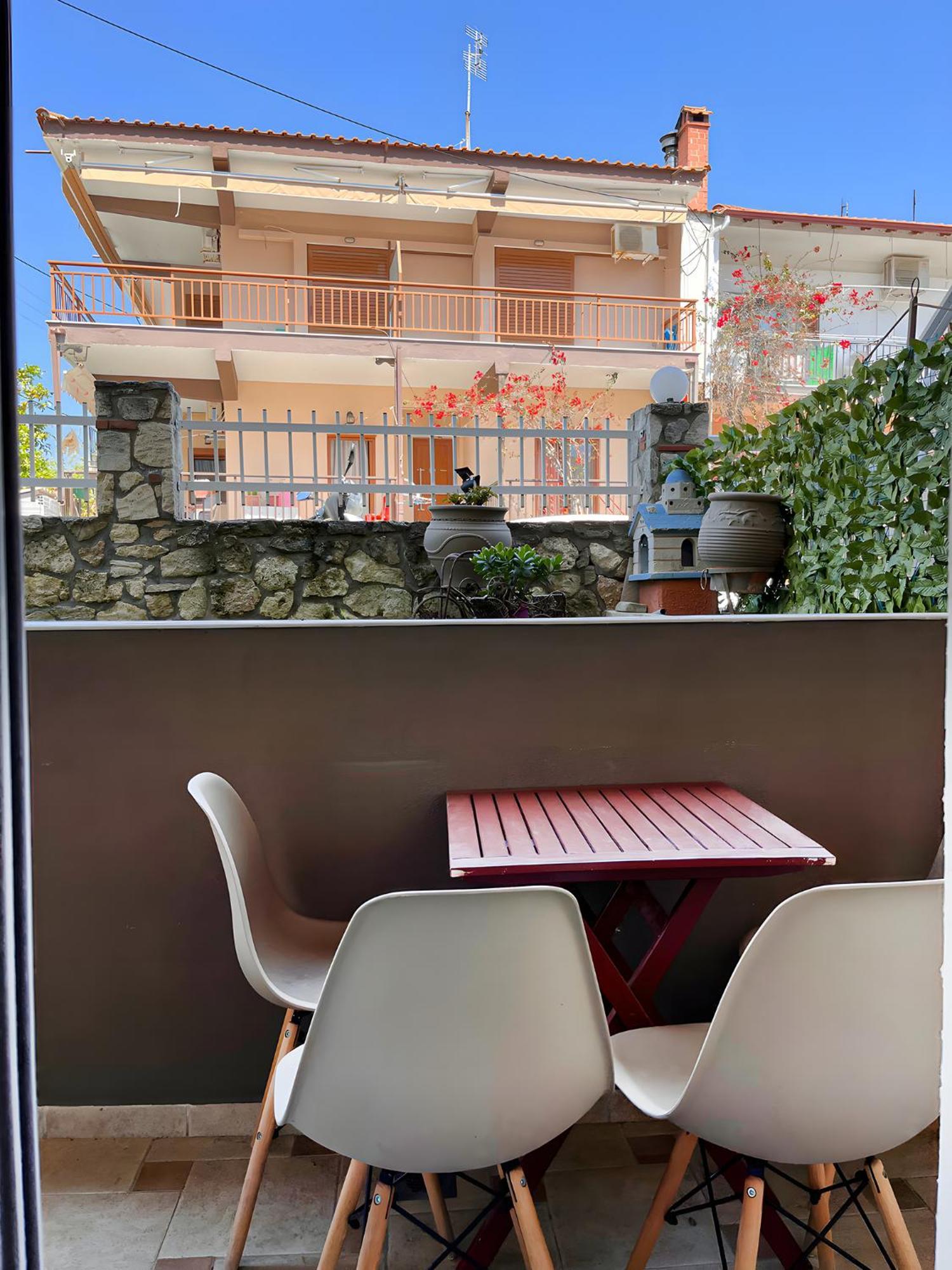George Giov Apartment