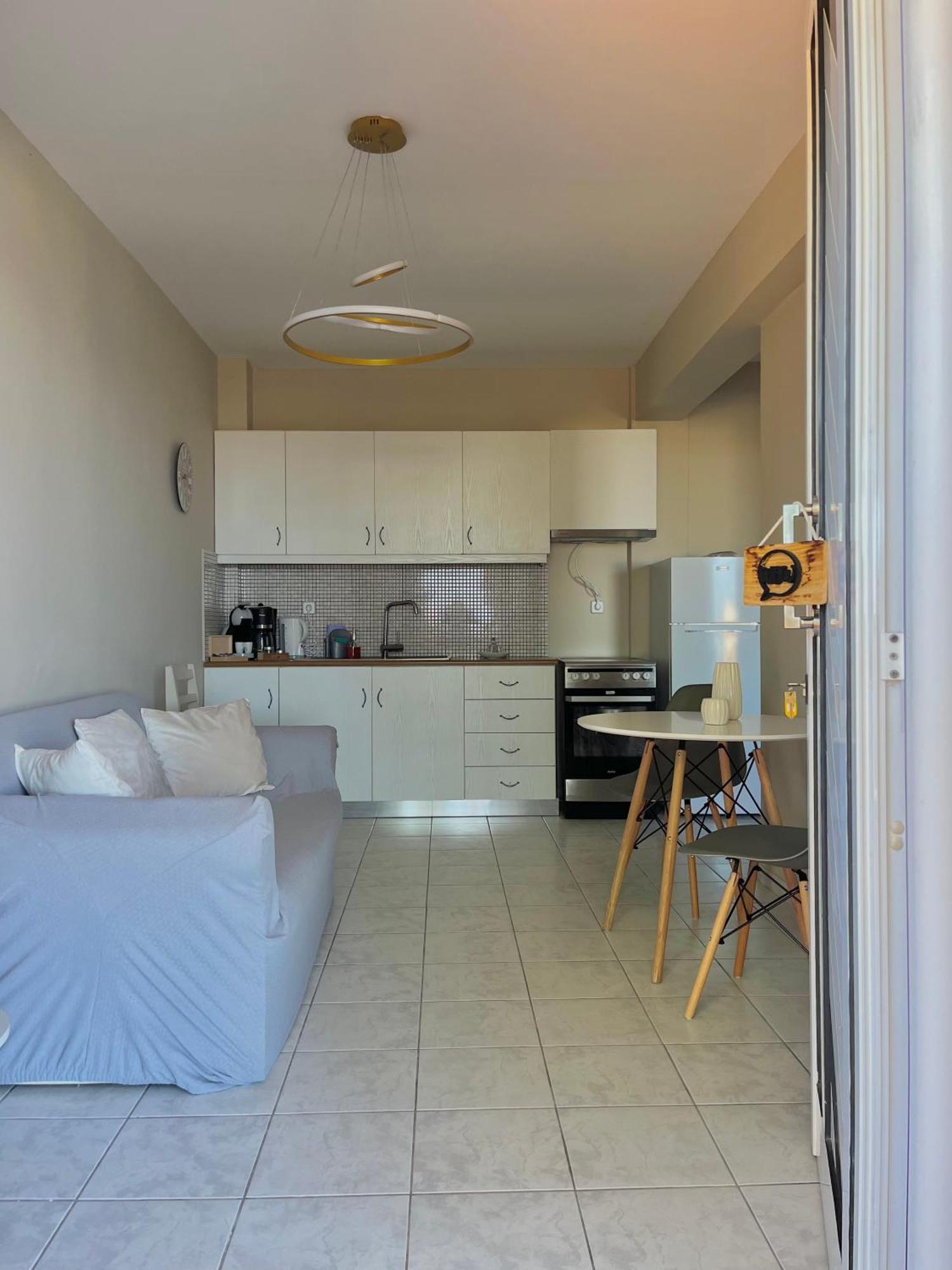 Golden View Apartment