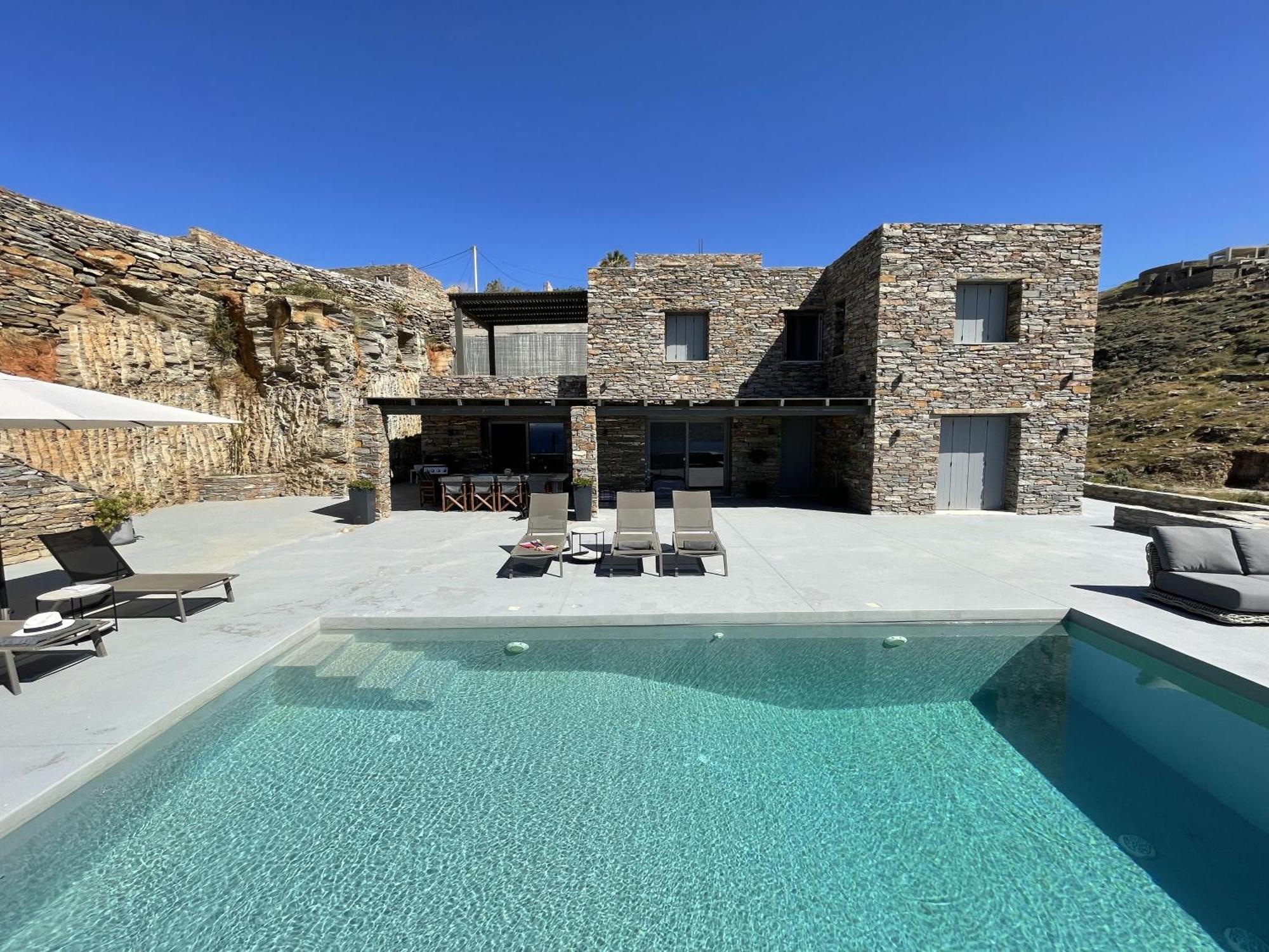Veneterra-pool-seaview-conciergeservices Villa Koundouros