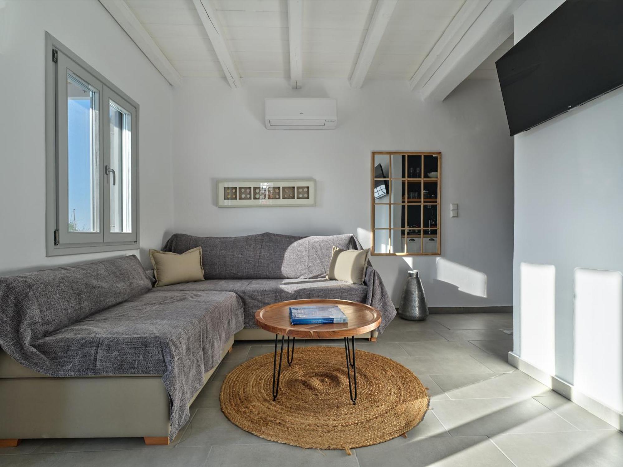 Flair Sky * Naousa (Paros)