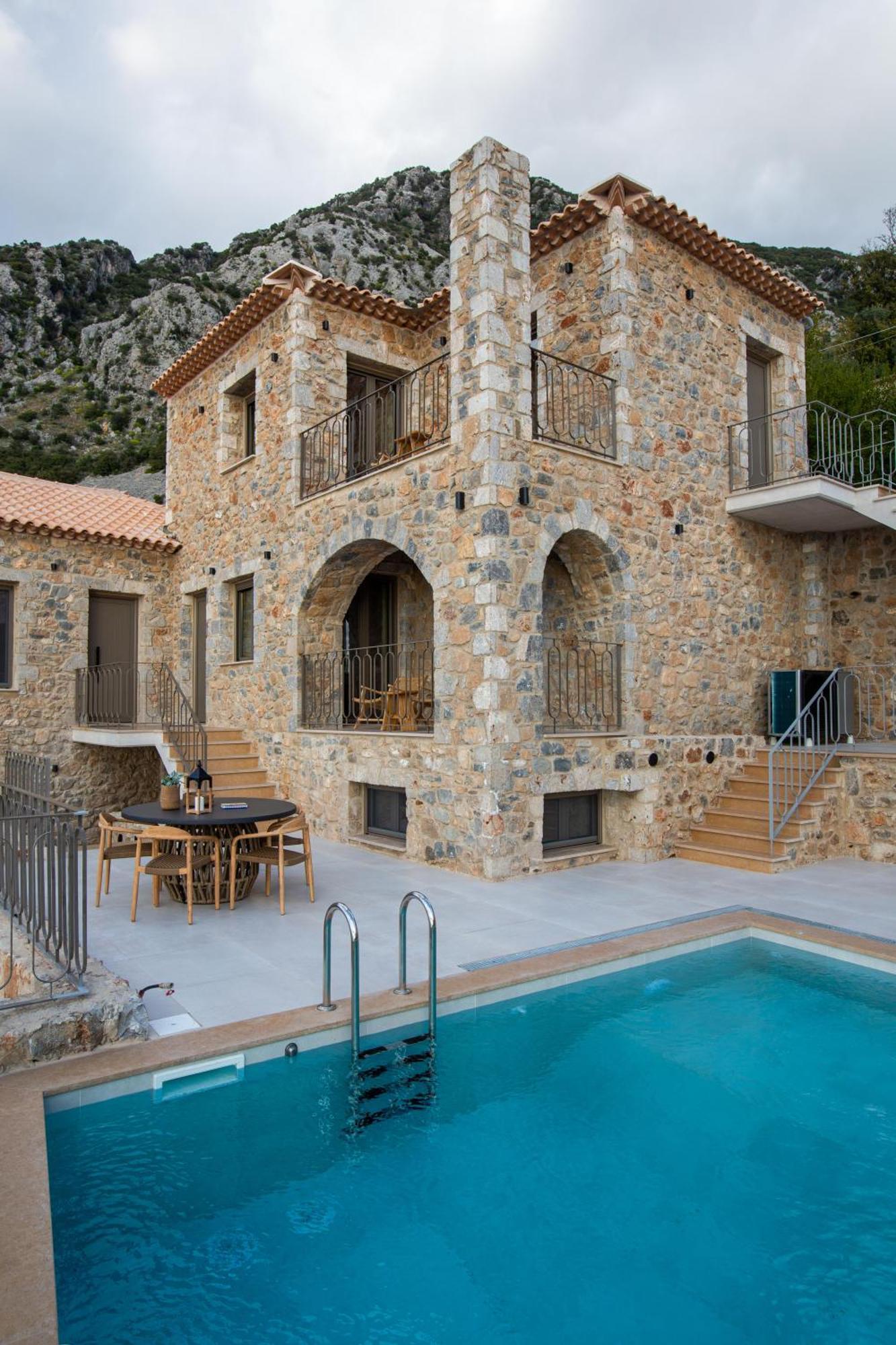 Villa Orithyia Prime Living