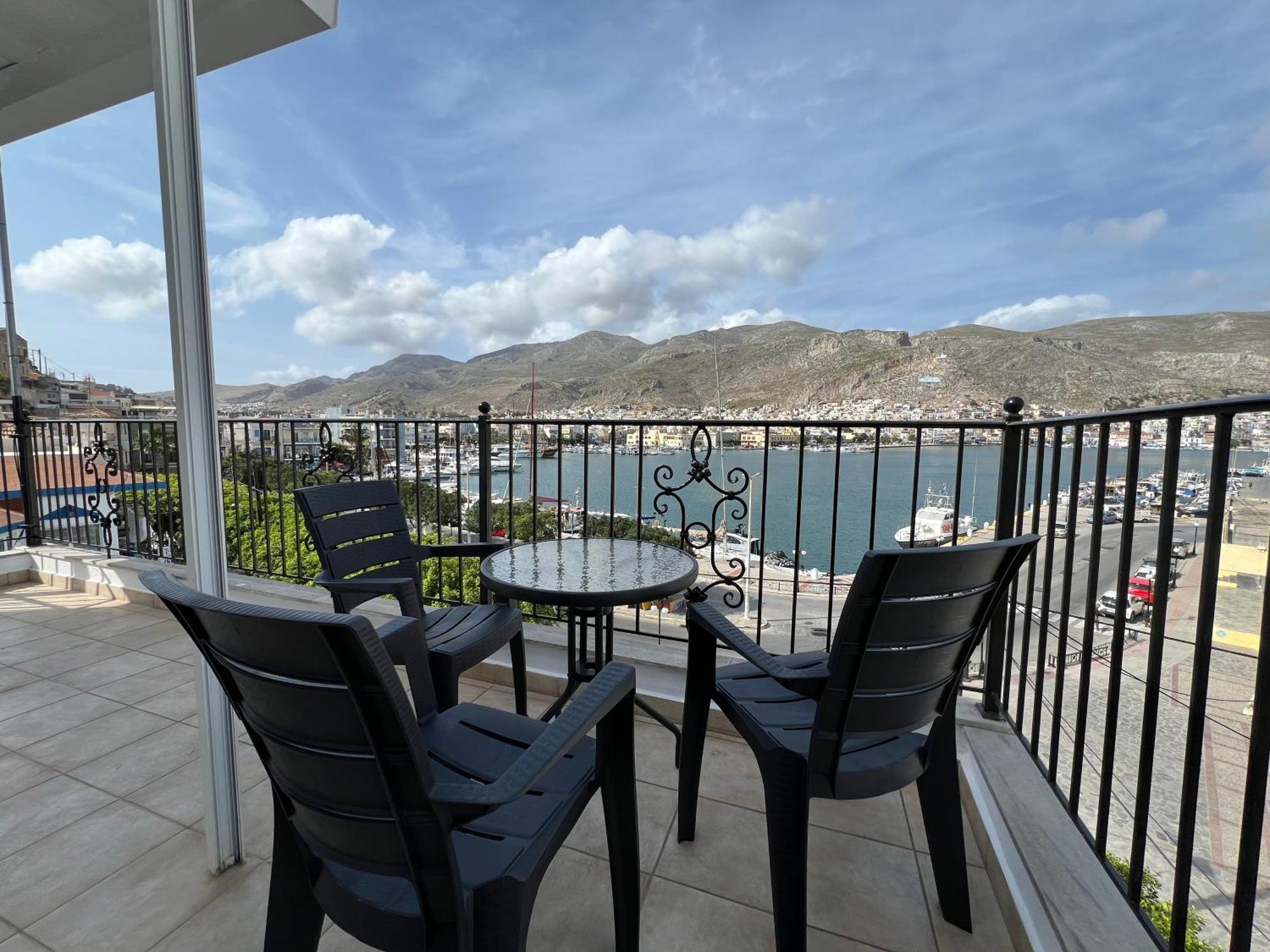 Faros 3 Apartment *