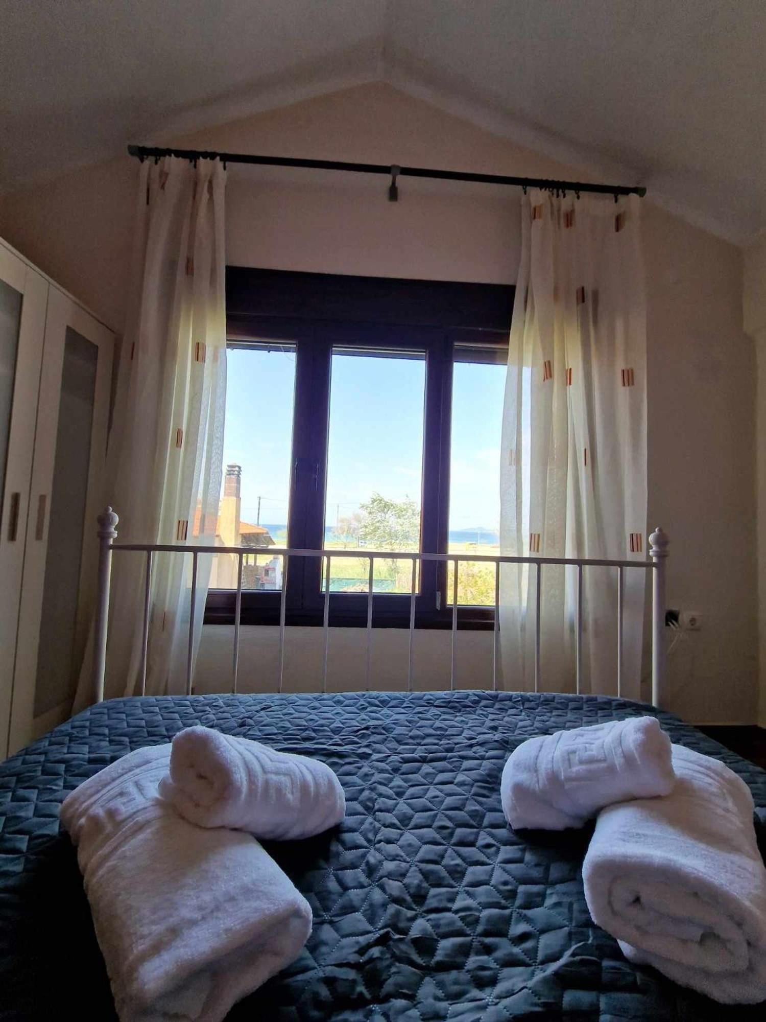 Next To The Sea Apartment