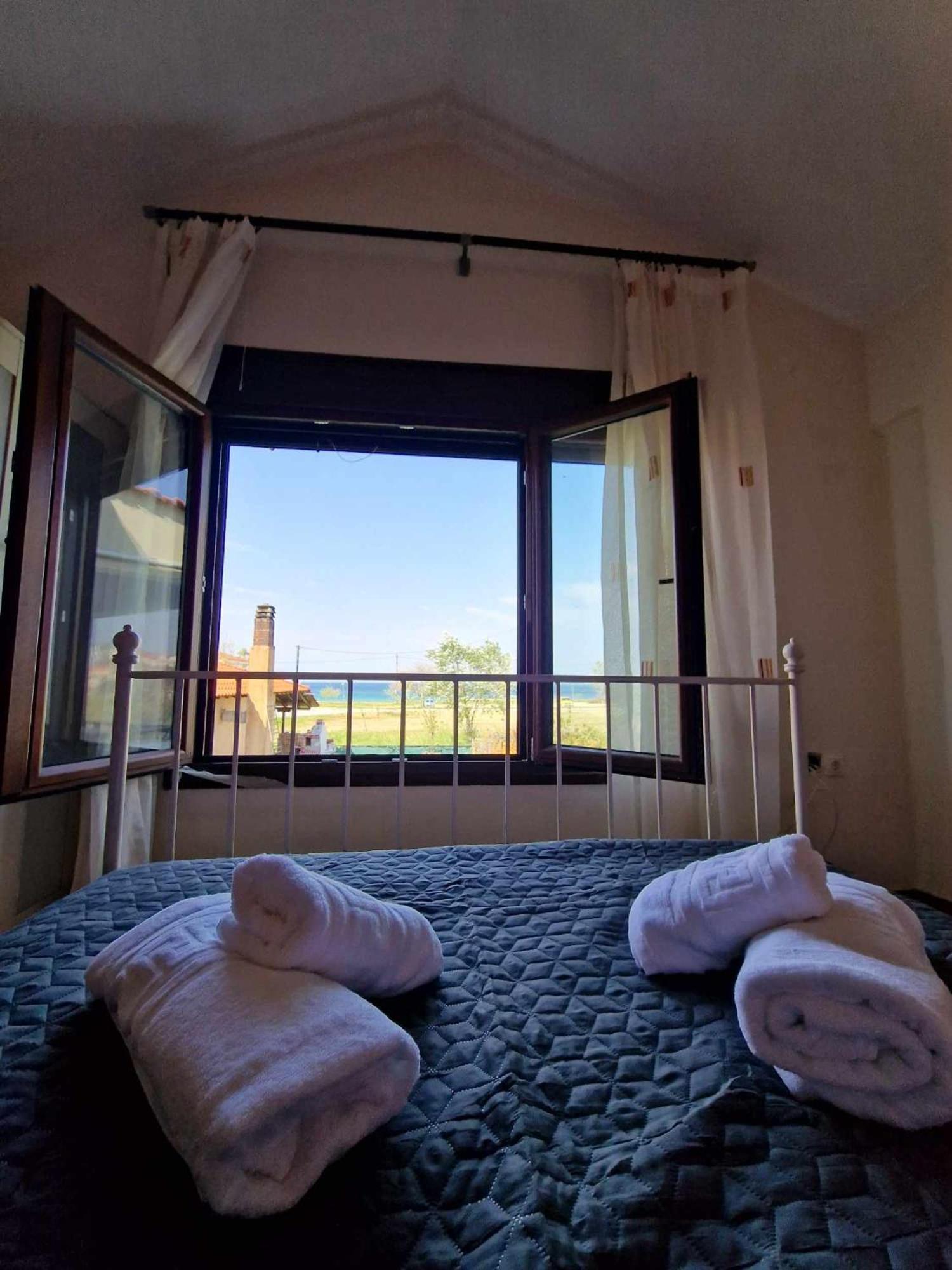 Apartment Next To The Sea Nea Roda