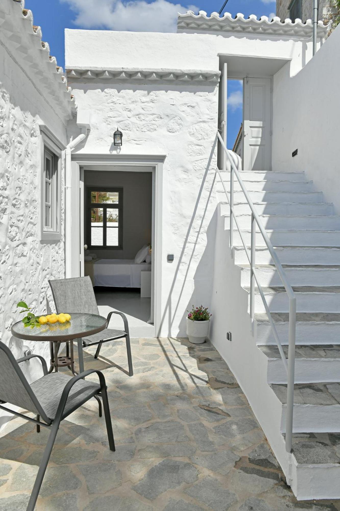 Apartment Abri Hydra *