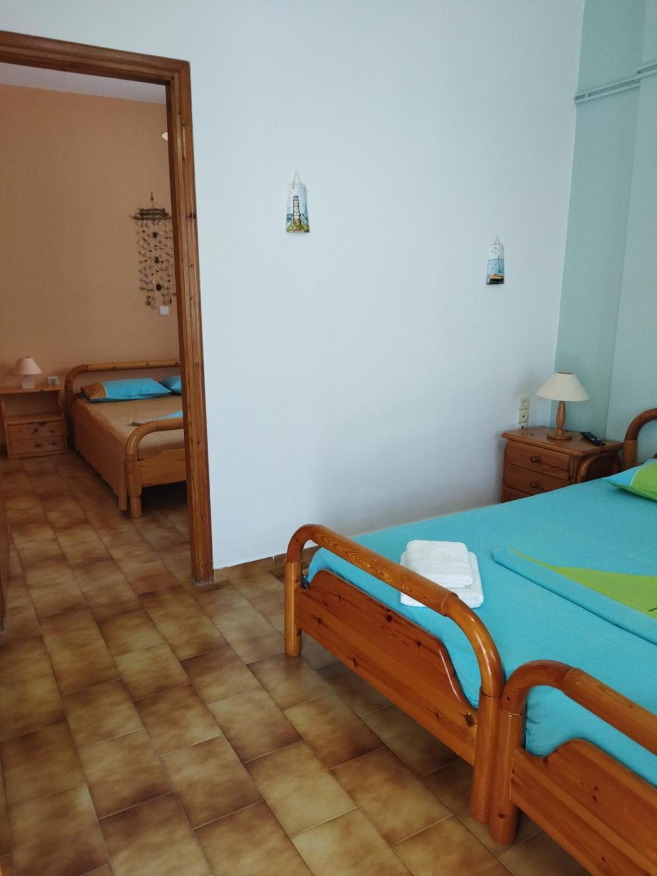 Anatoli Serifos Town