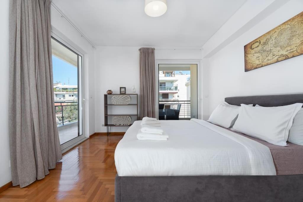 Apartment Seaside Breeze - 2 Bdrm In Palaio Faliro - Sea View Athens