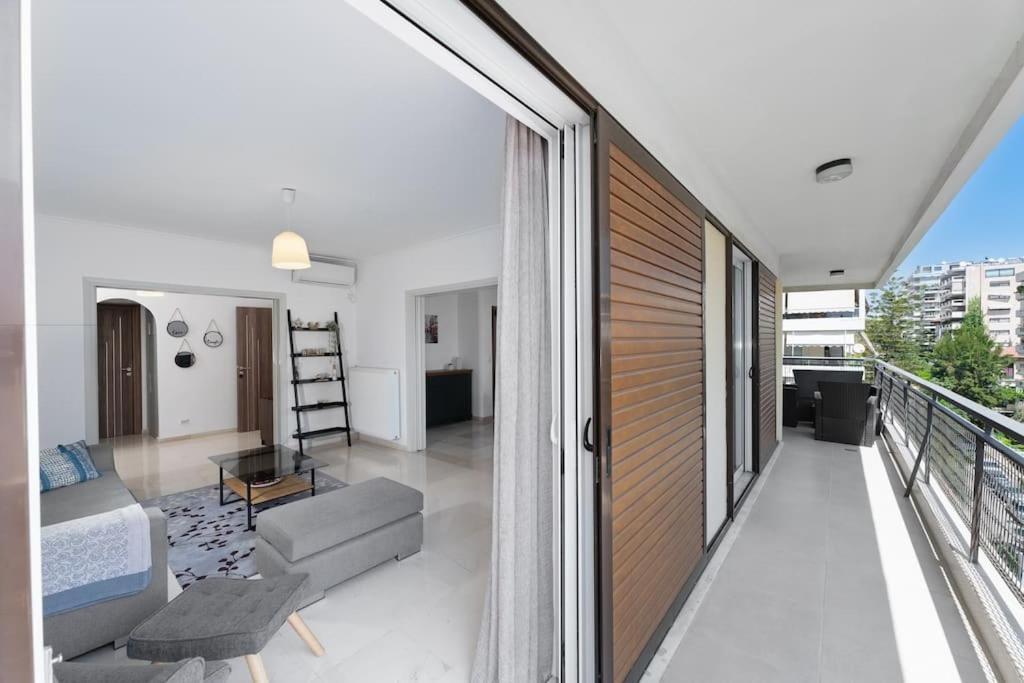 Seaside Breeze - 2 Bdrm In Palaio Faliro - Sea View Apartment Athens