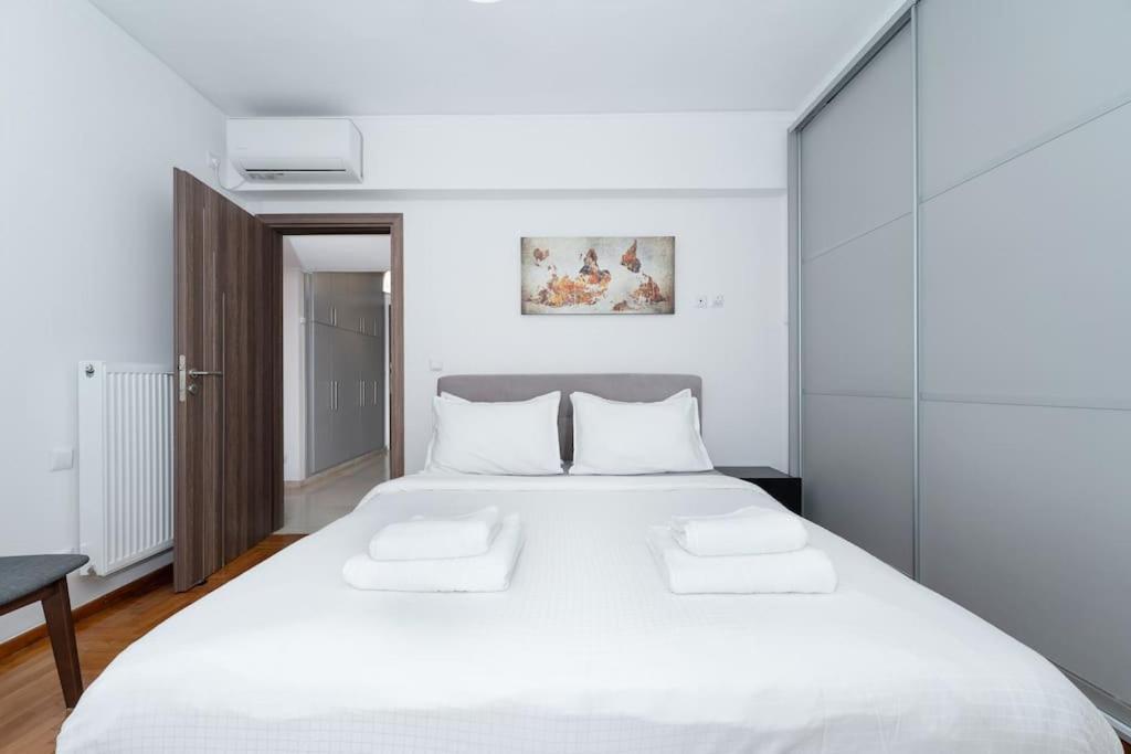 Seaside Breeze - 2 Bdrm In Palaio Faliro - Sea View Athens