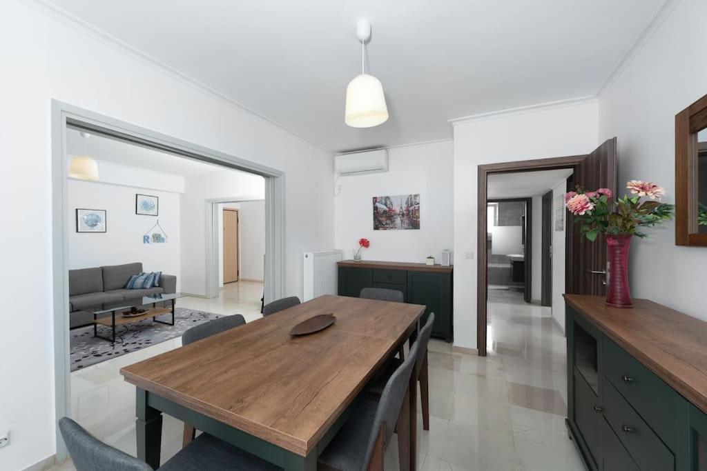 Seaside Breeze - 2 Bdrm In Palaio Faliro - Sea View Apartment *