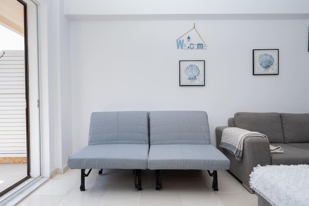 Seaside Breeze - 2 Bdrm In Palaio Faliro - Sea View *
