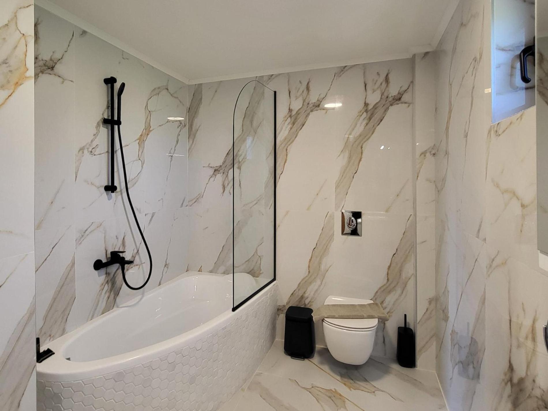 Anelia Serene Apartment *