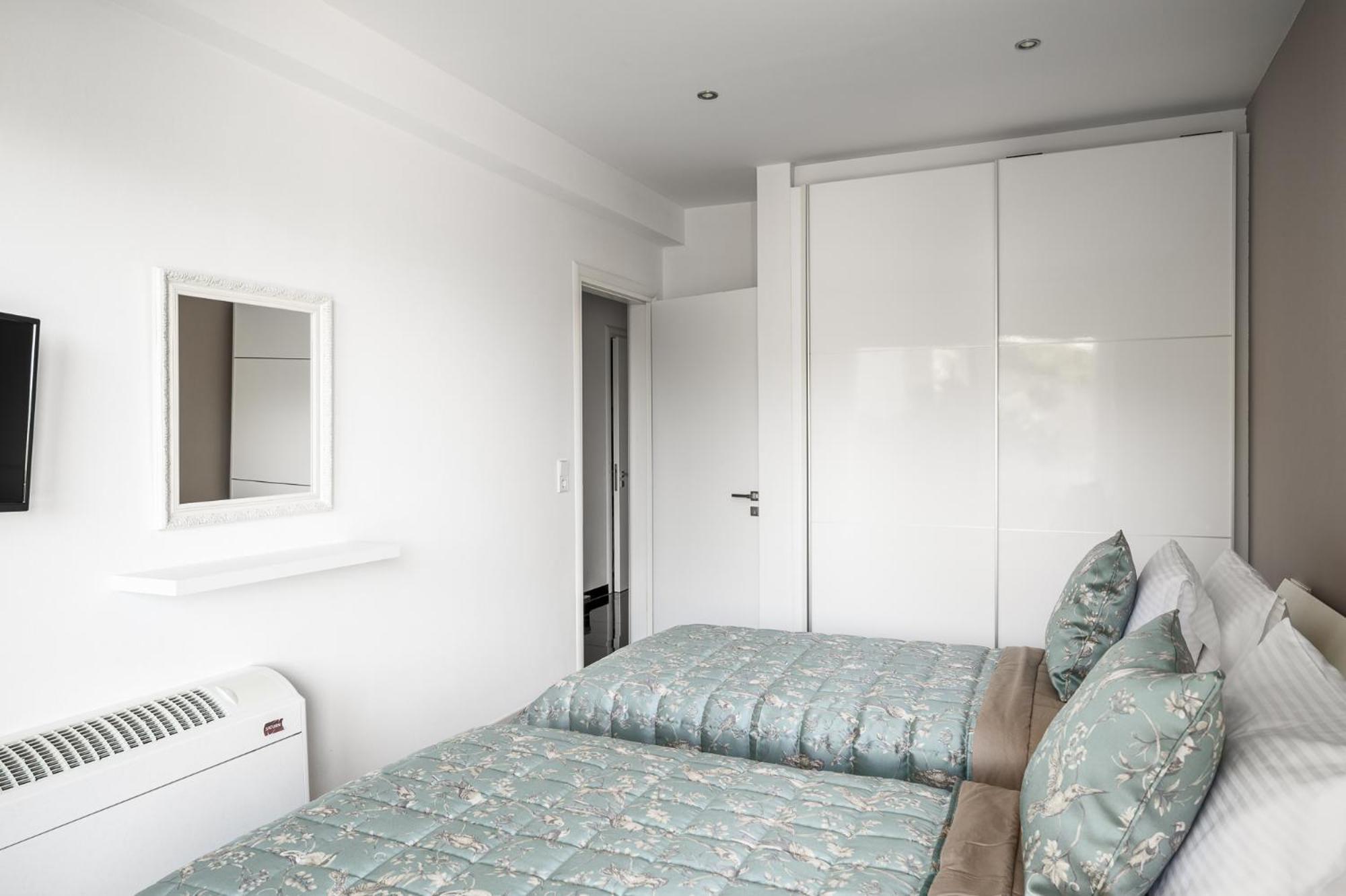 Euphoria Seaview Residences With Shared Pool By Konnect Apartment