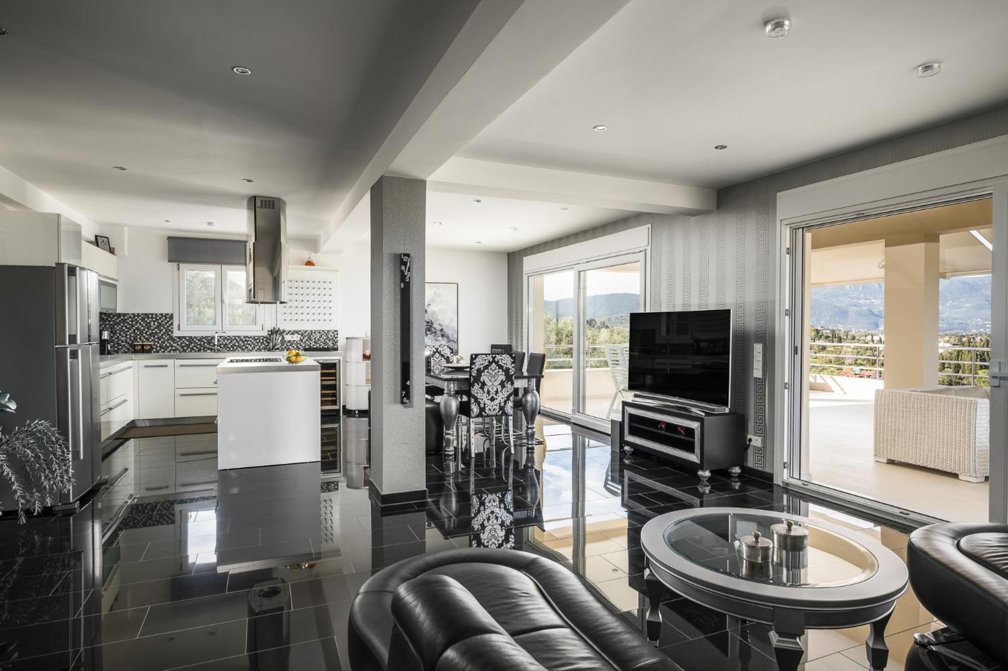 Apartment Euphoria Seaview Residences With Shared Pool By Konnect Gouvia