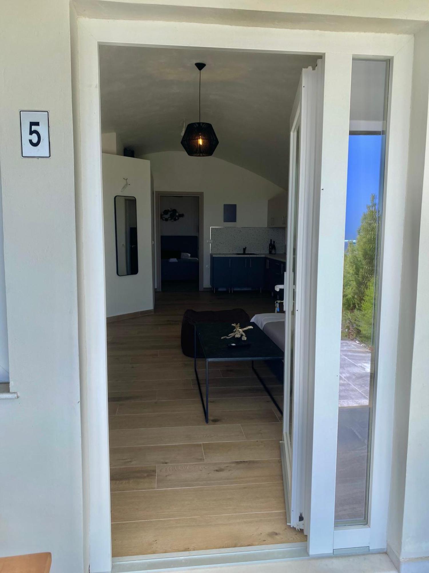 Ocean Sun 5 Apartment *