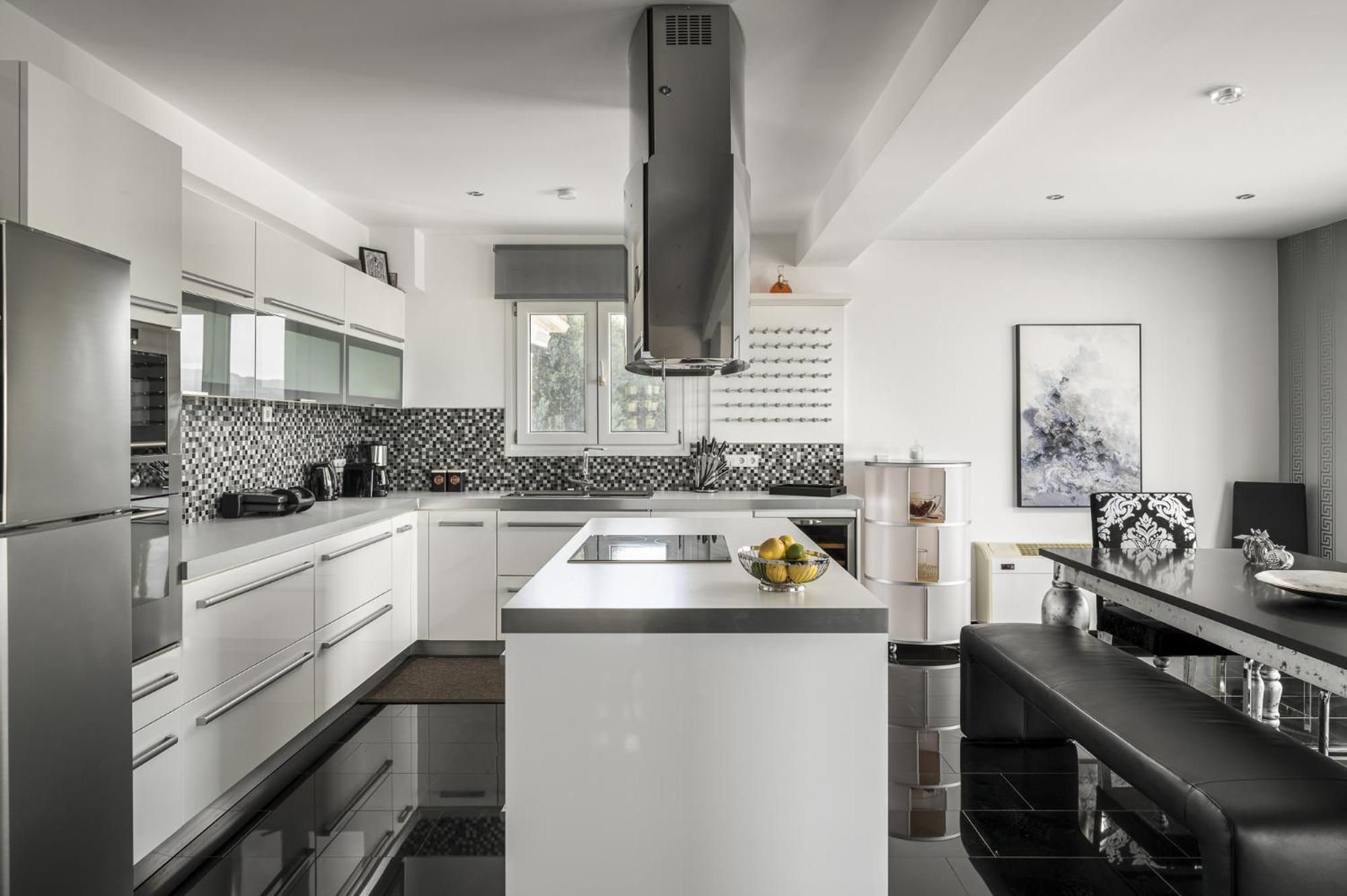 Euphoria Seaview Residences With Shared Pool By Konnect Apartment *