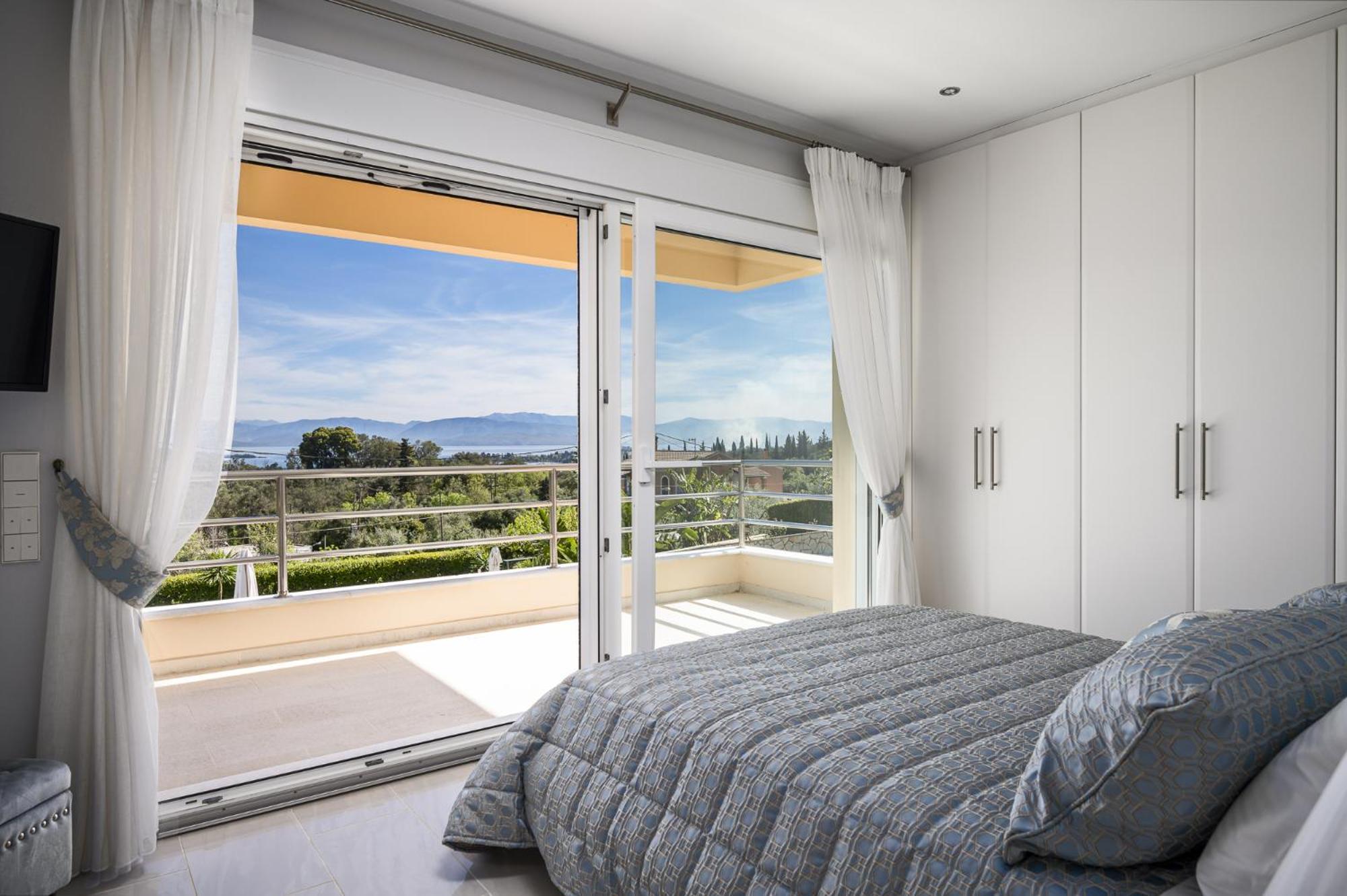 Apartment Euphoria Seaview Residences With Shared Pool By Konnect *