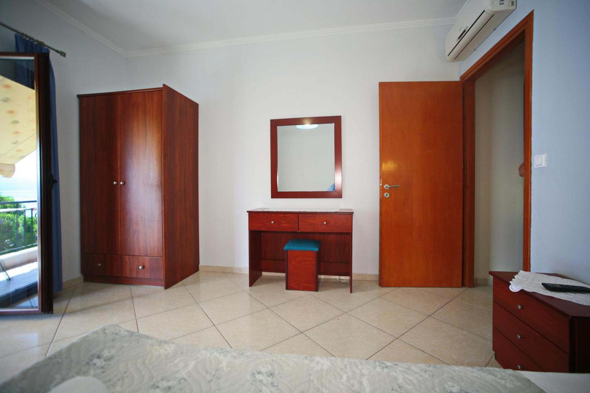 Studios&apartments Thomas Apartment Vasiliki (Lefkada)