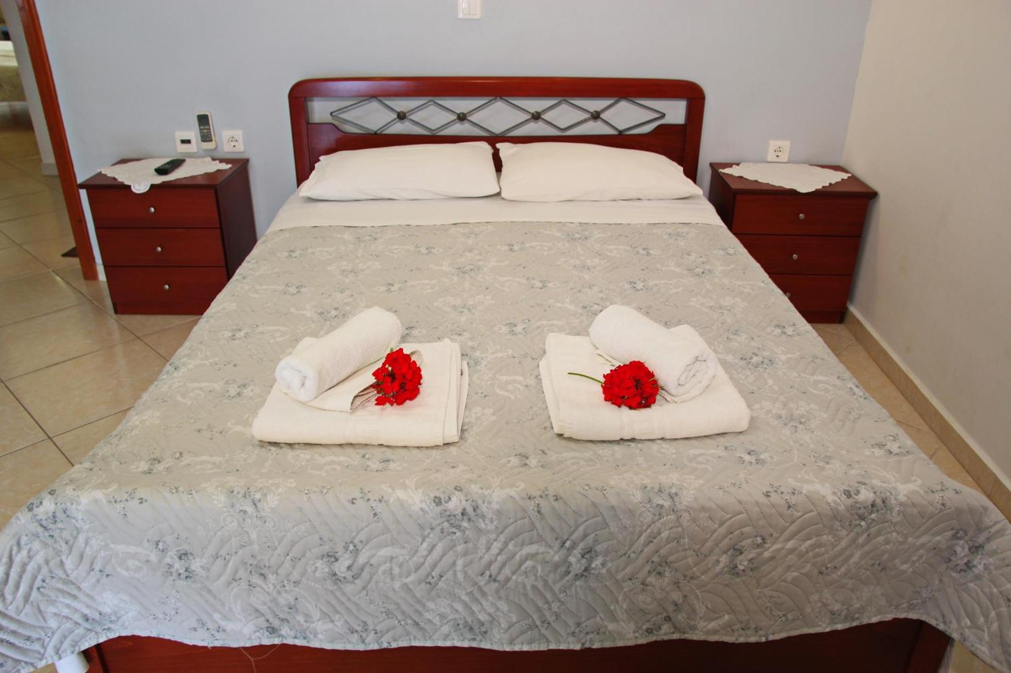 Studios&apartments Thomas Apartment Vasiliki (Lefkada)