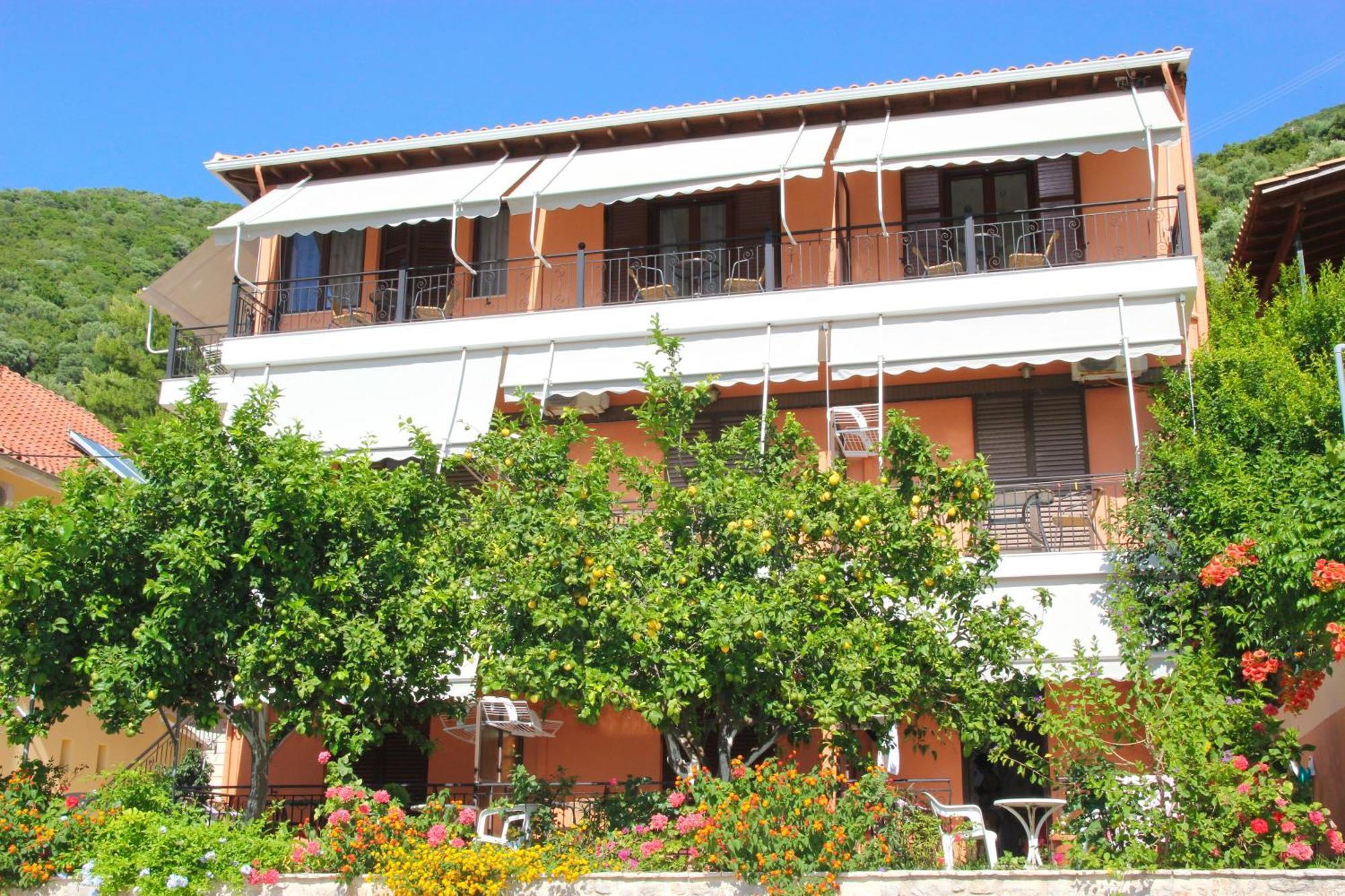 Studios&apartments Thomas Apartment Vasiliki (Lefkada)