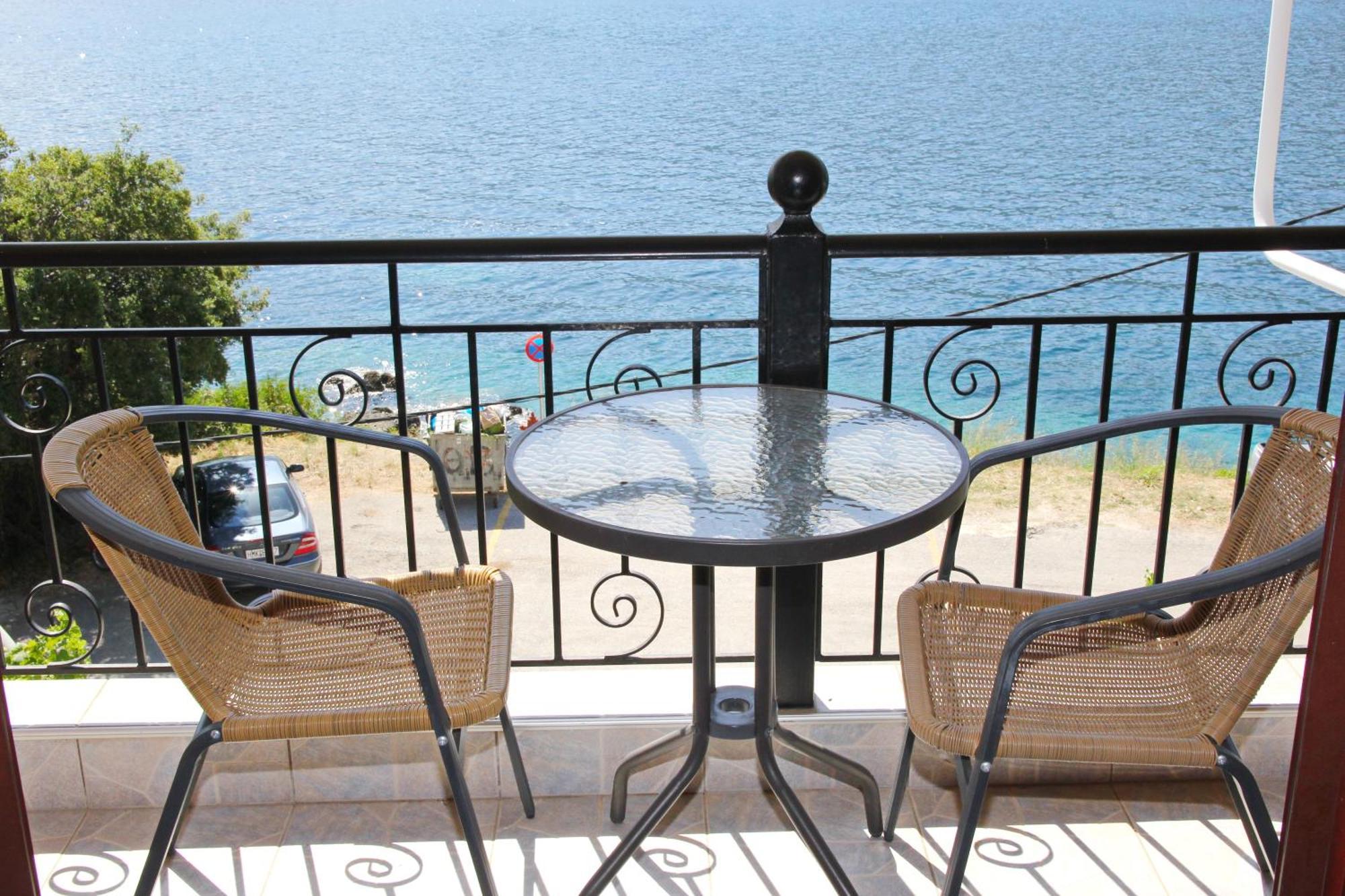 Studios&apartments Thomas Apartment Vasiliki (Lefkada)