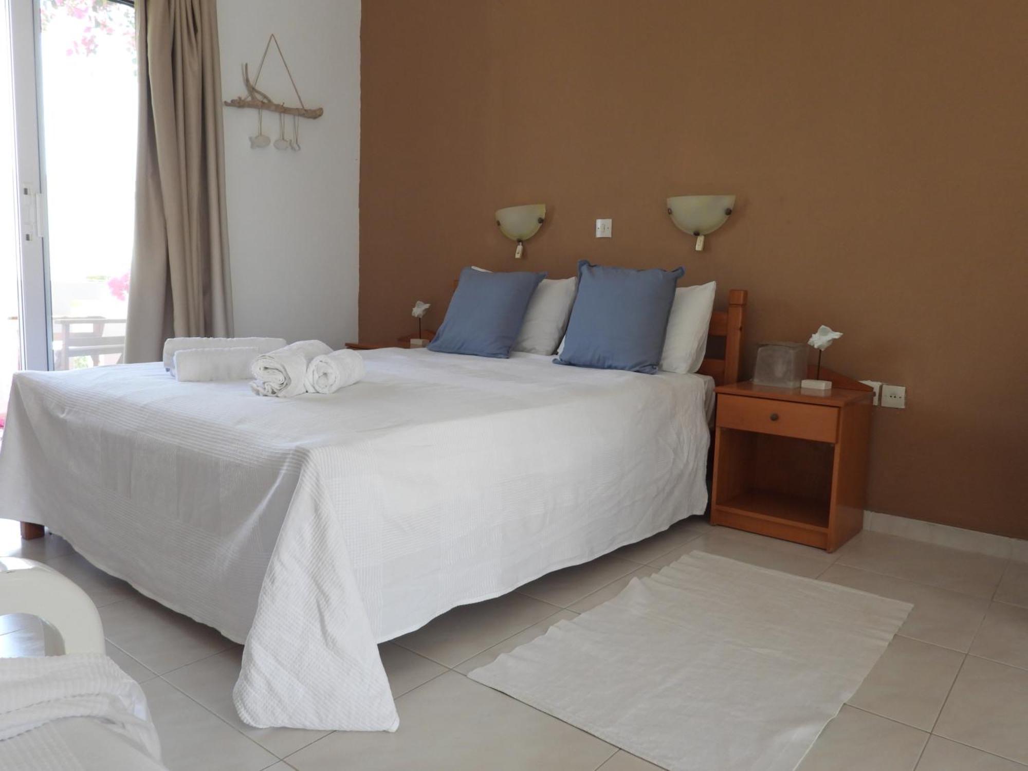 Aparthotel Nina 3*