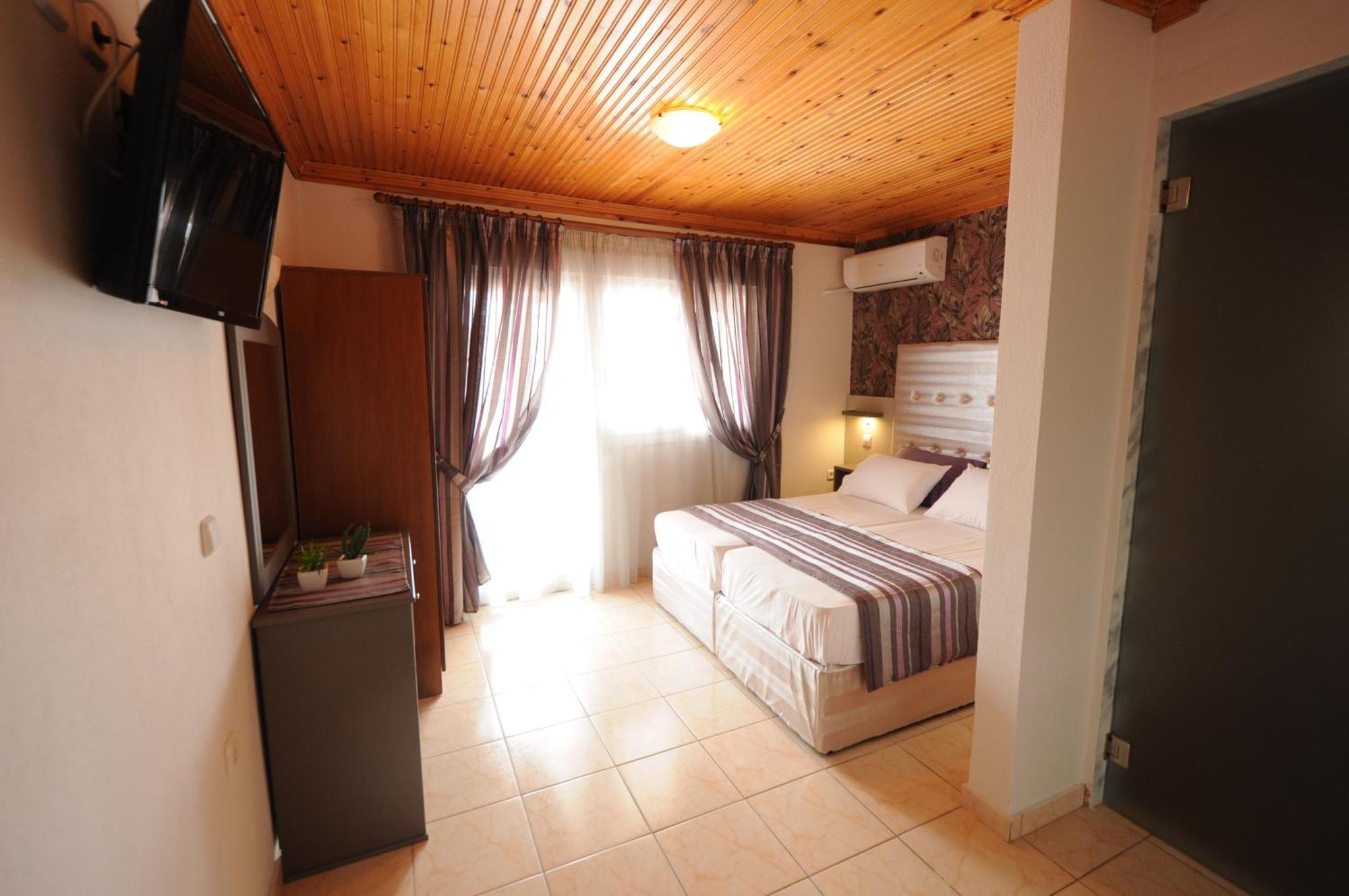 Asterias Hotel