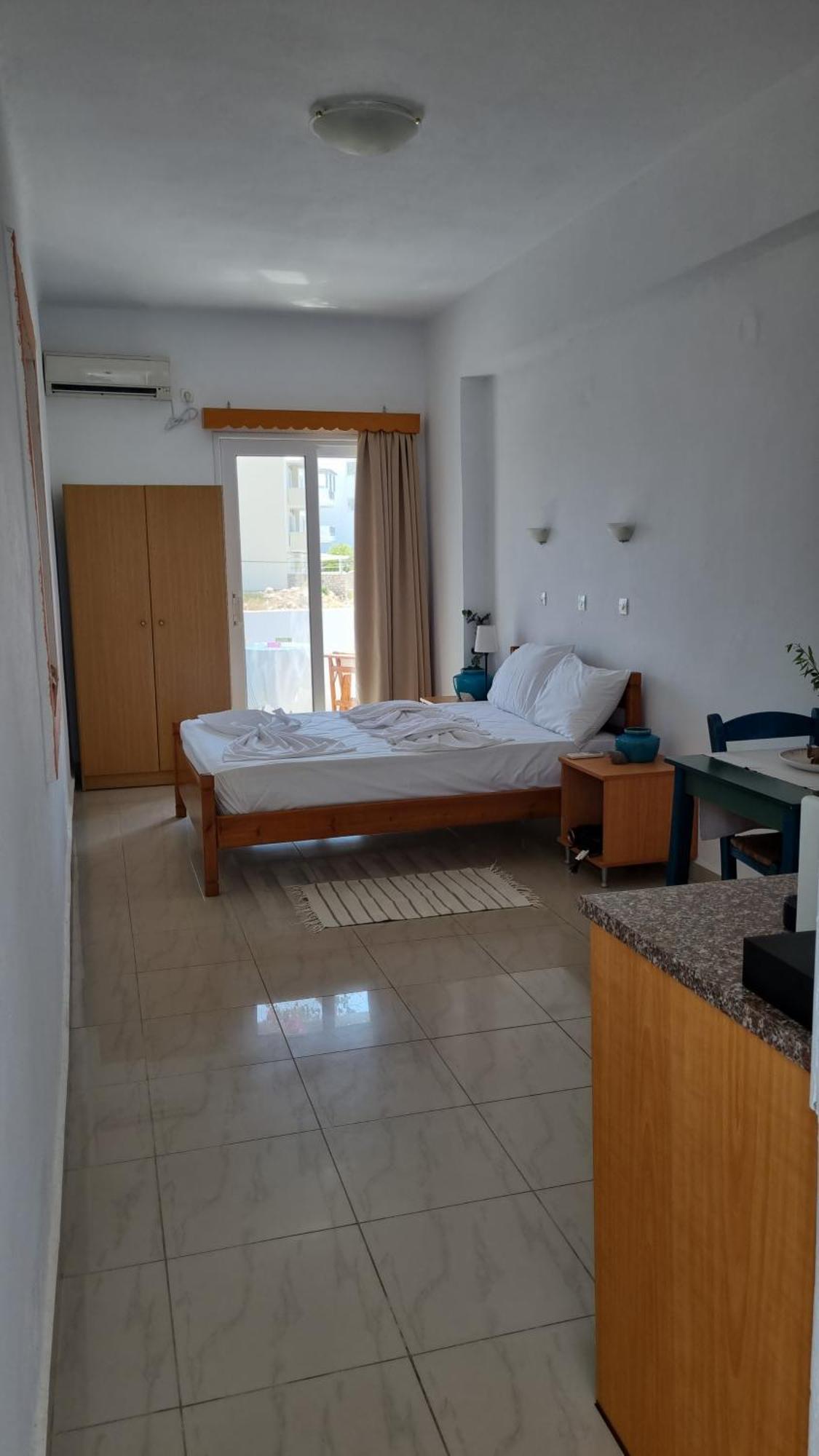 Nina Aparthotel 3*