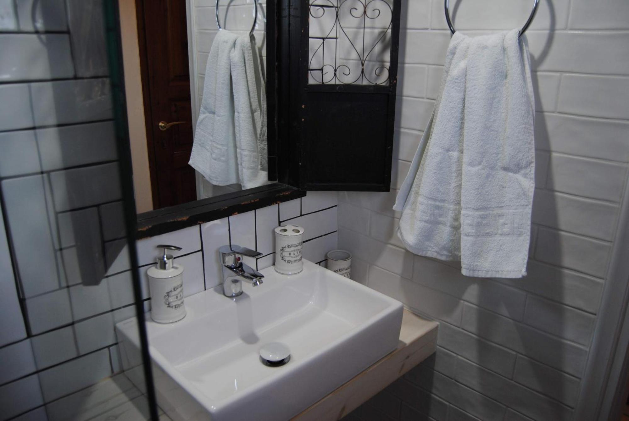 Guest house Fotinos House 3*