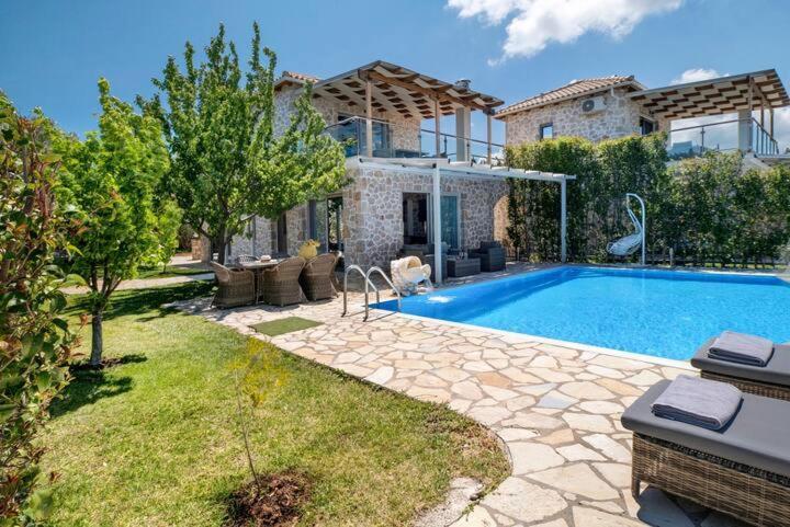 Goudis Villa *